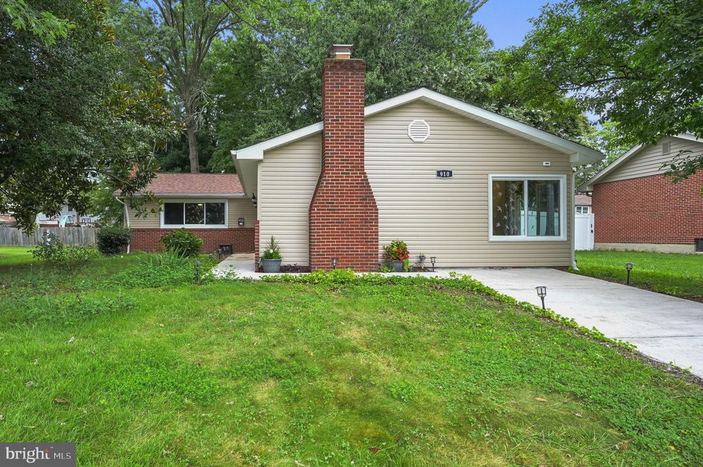 Photo of 910 Wilson Drive, DOVER, DE 19904 (MLS # DEKT2040364)
