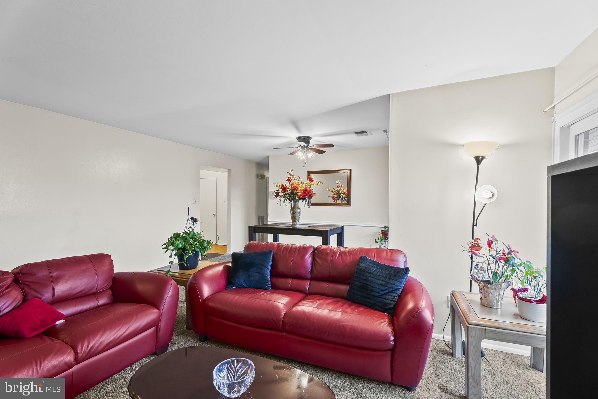 PINE CONDOMINIUM - Residential