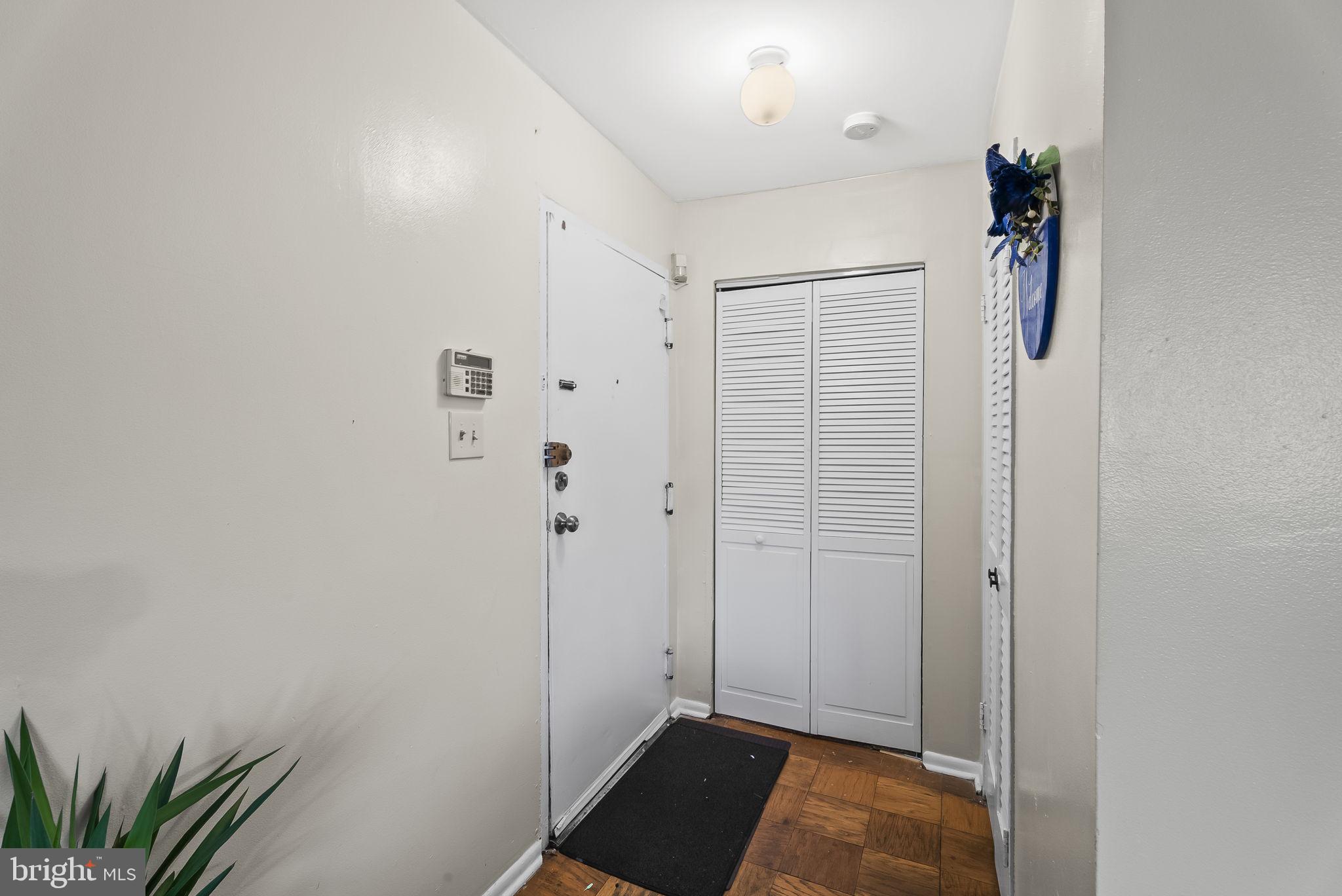 PINE CONDOMINIUM - Residential