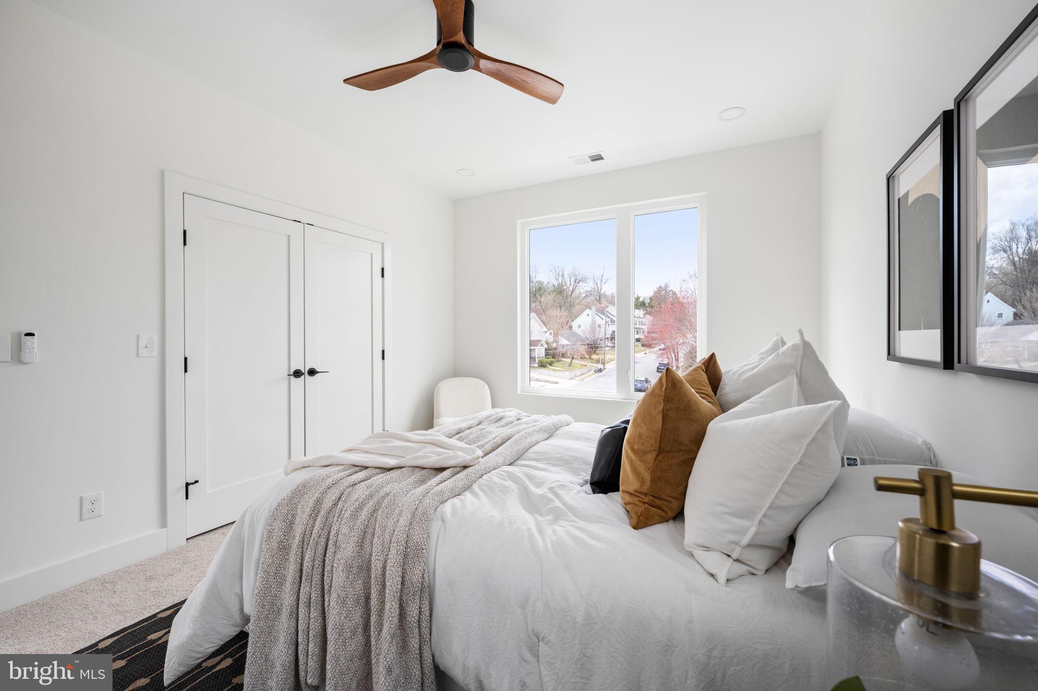 HIGHVIEW PARK - Residential