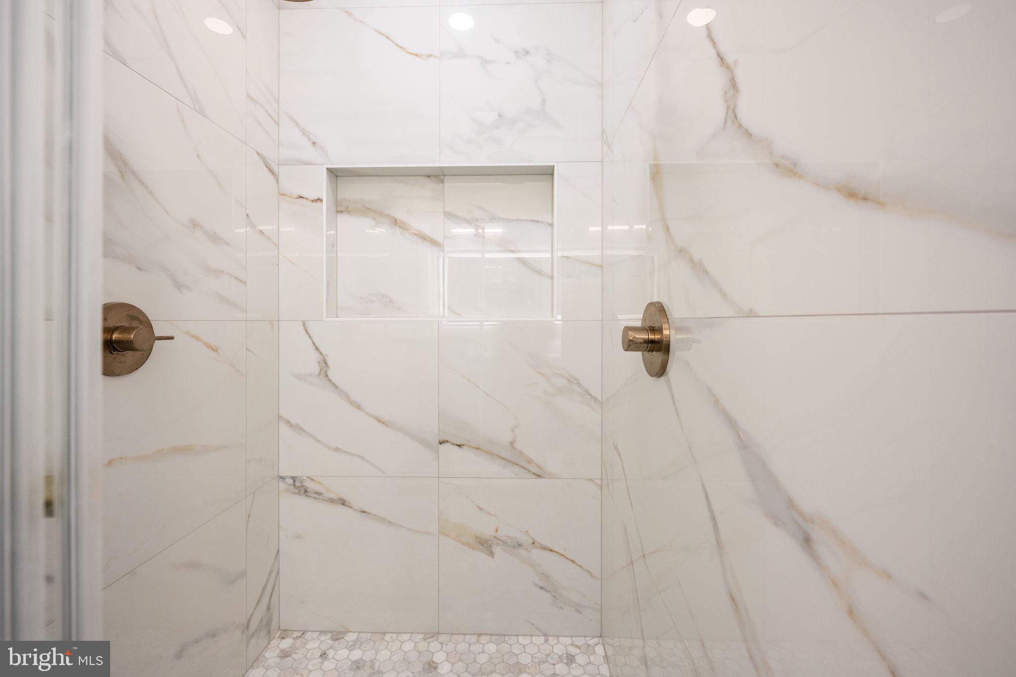 HIGHVIEW PARK - Residential