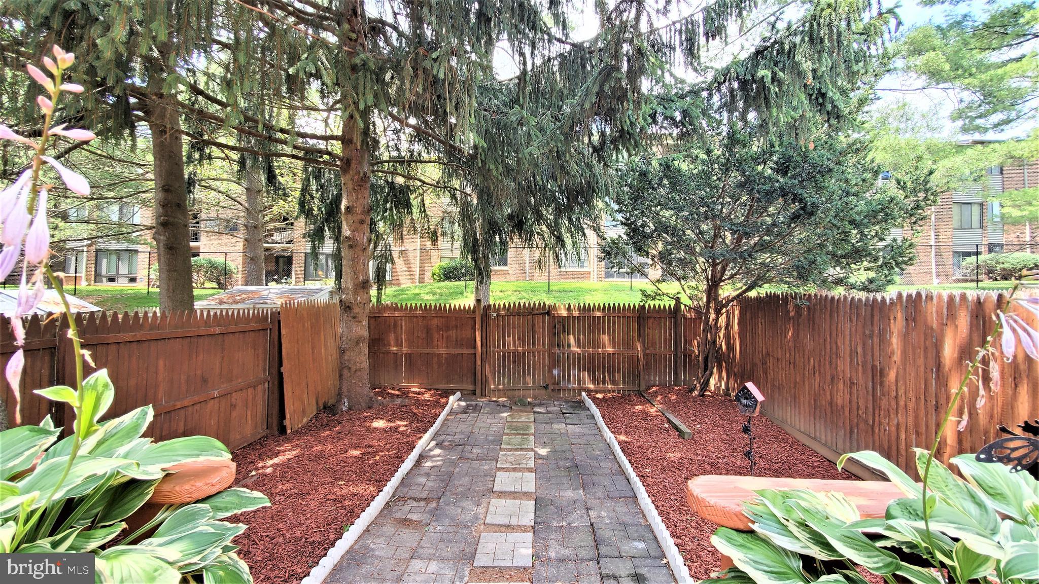 FARMINGDALE ESTATES - Residential