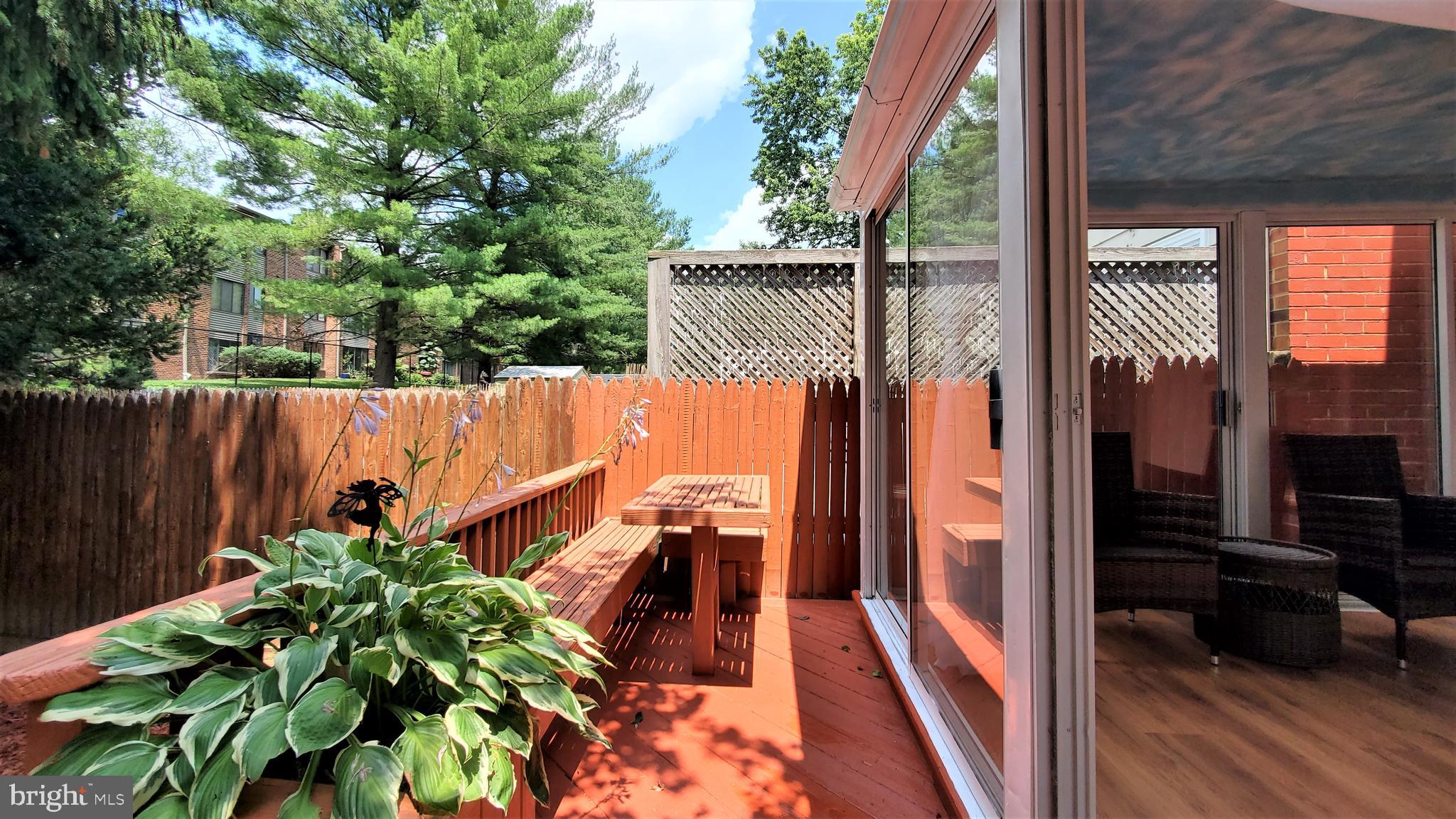 FARMINGDALE ESTATES - Residential