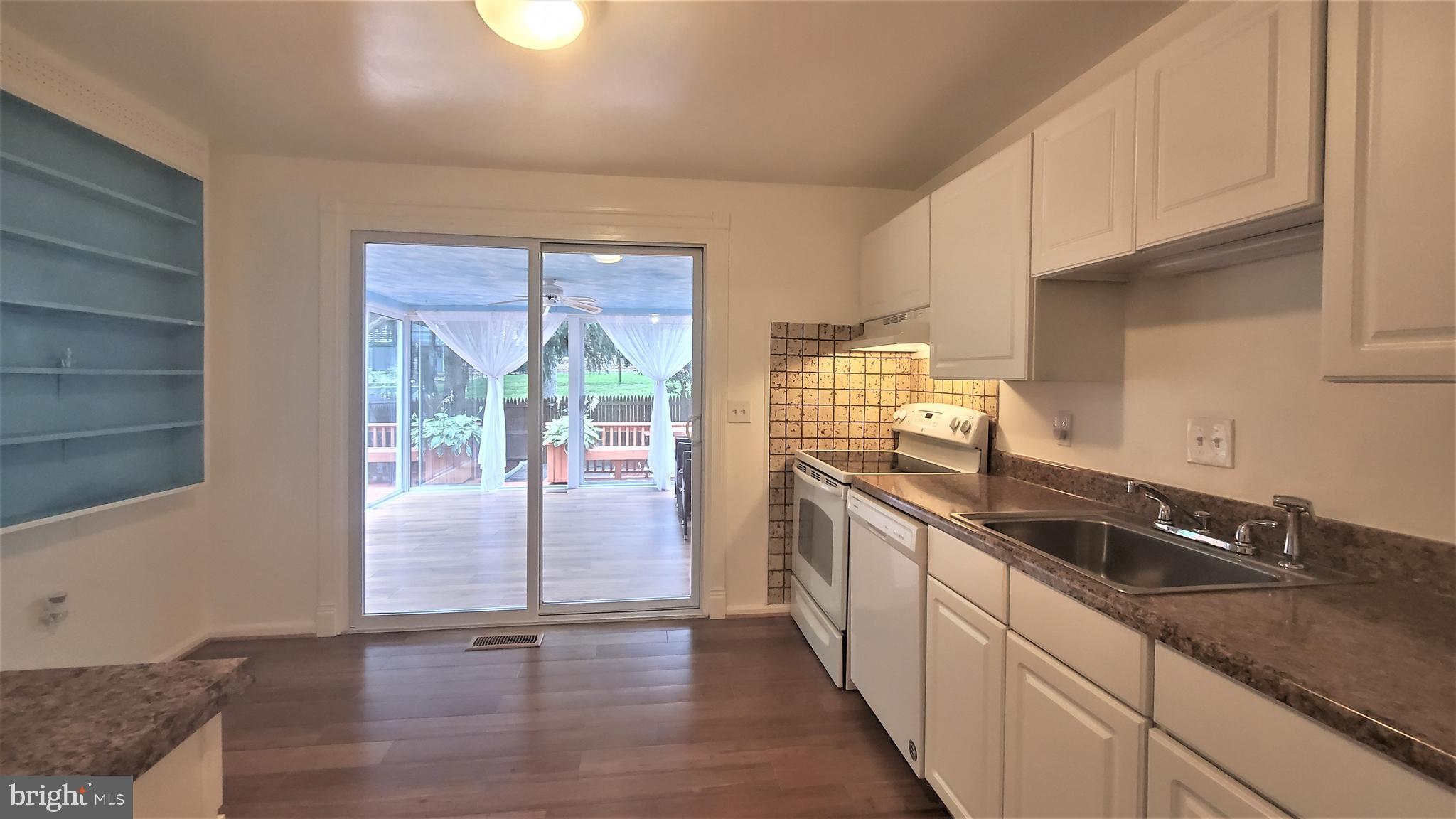 FARMINGDALE ESTATES - Residential