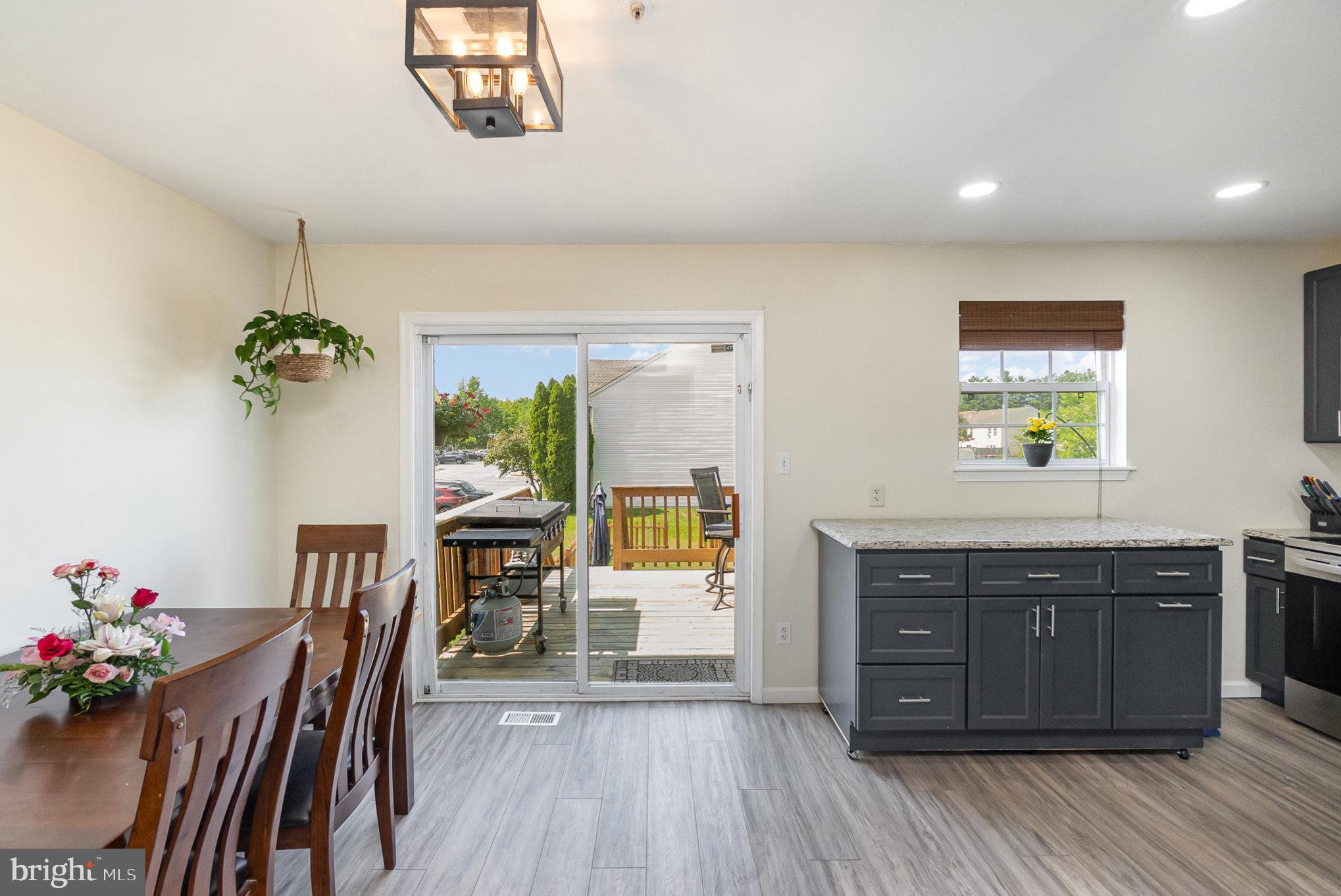 90 STARBOARD COURT