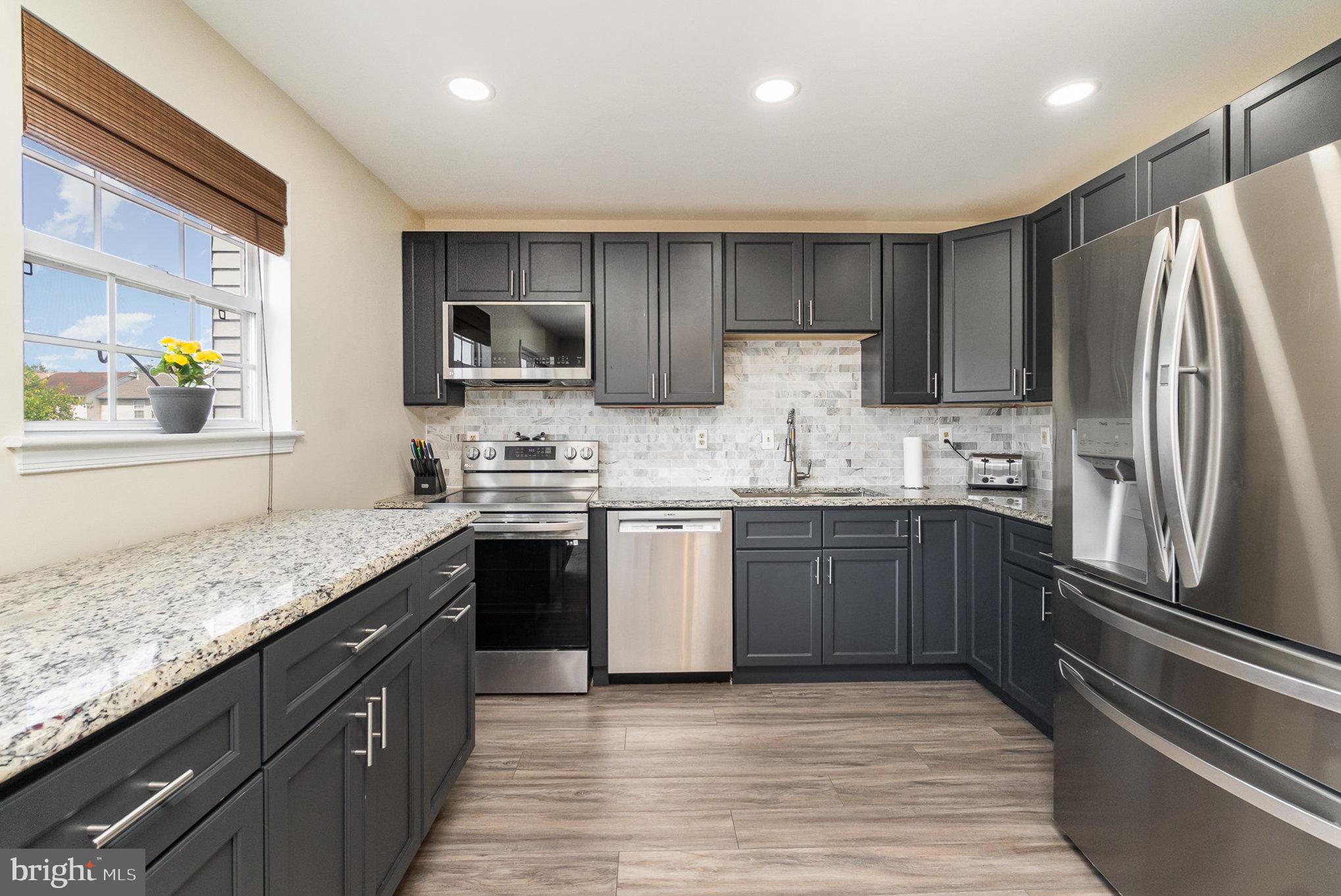 90 STARBOARD COURT
