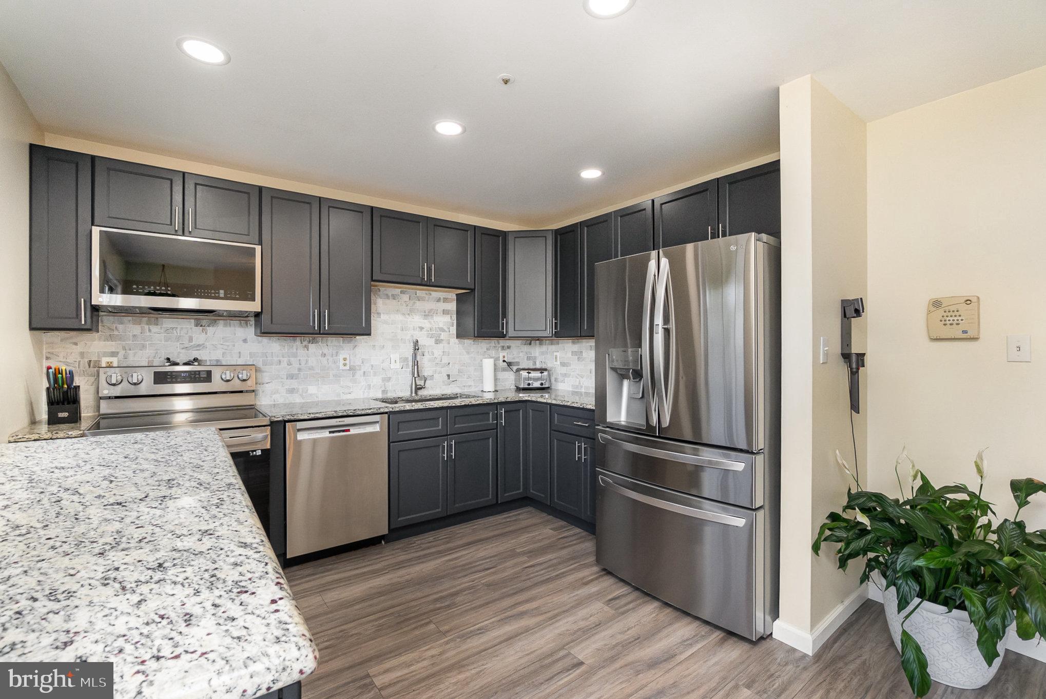 90 STARBOARD COURT