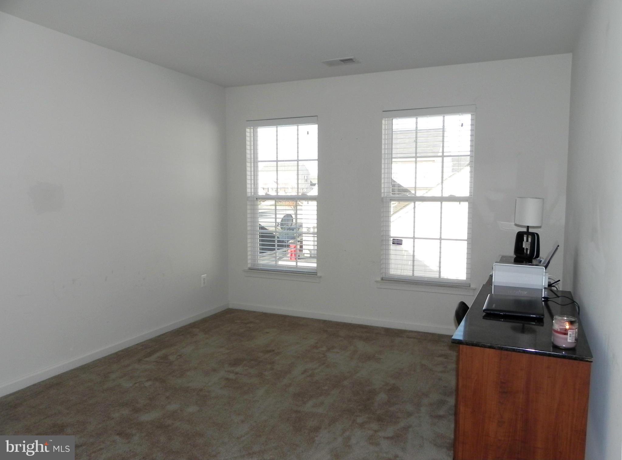 LAKELAND PLACE - Residential