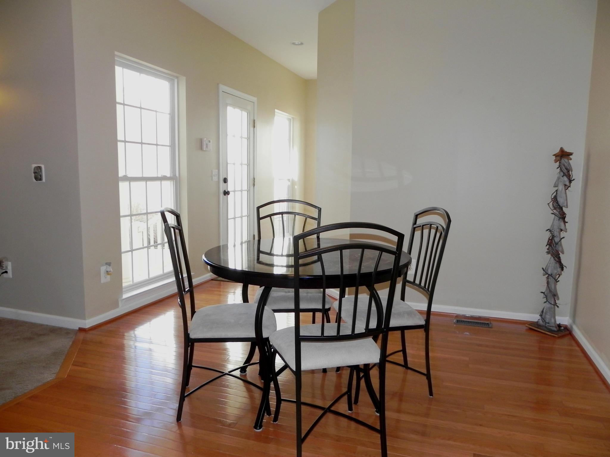 LAKELAND PLACE - Residential