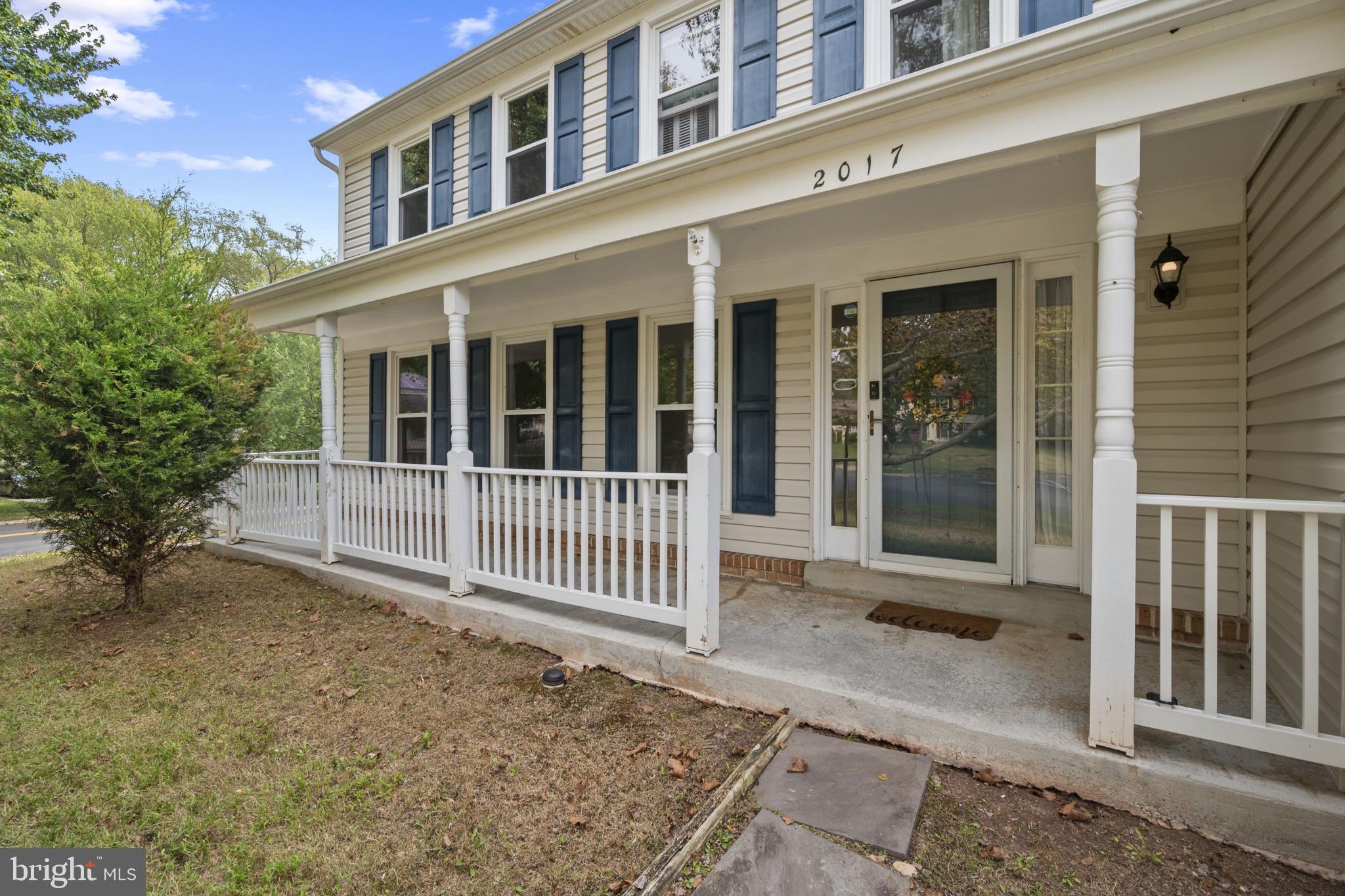 2017 SERPENTINE TERRACE