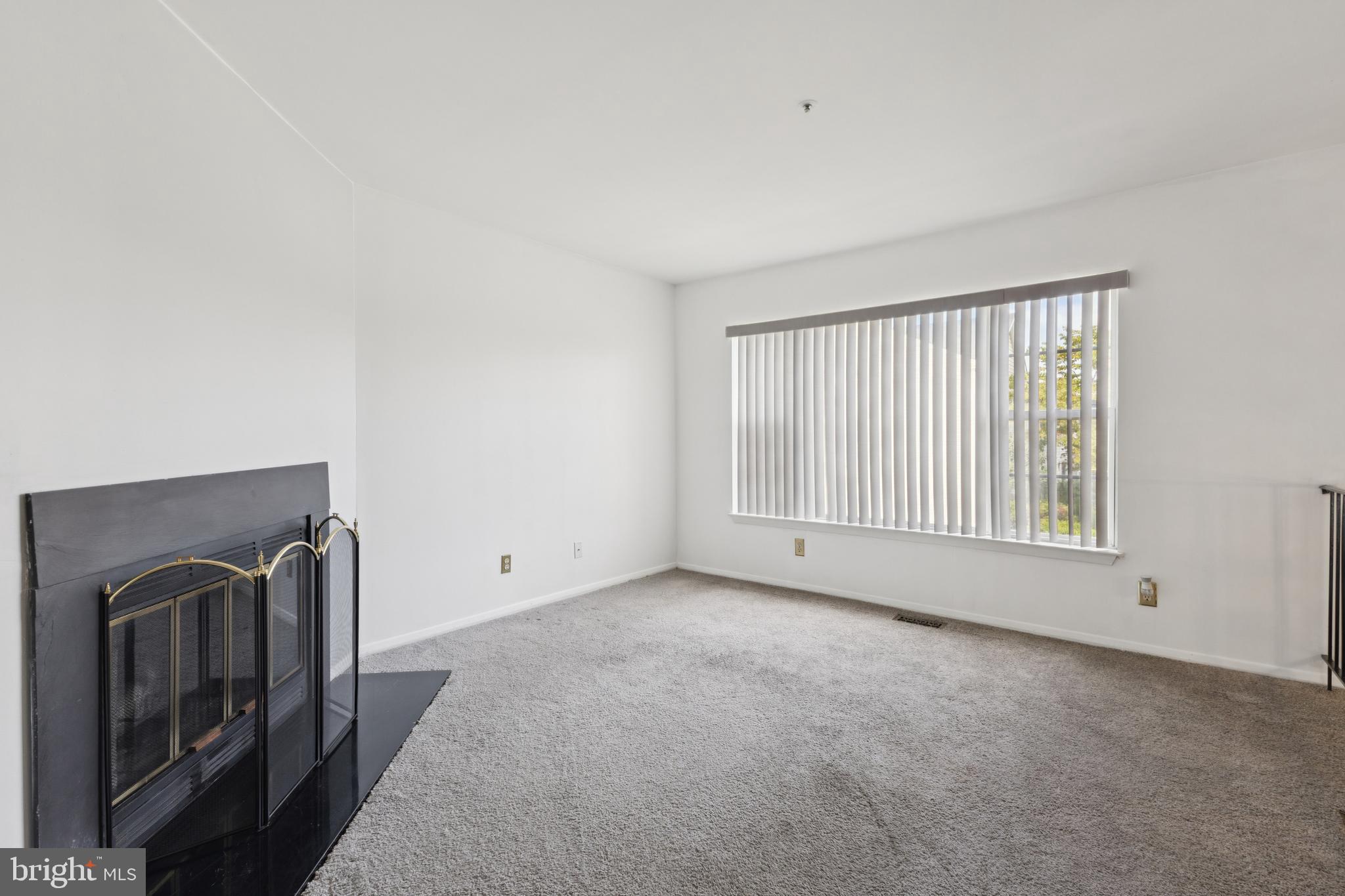 REGENCY TOWNS - Residential Lease