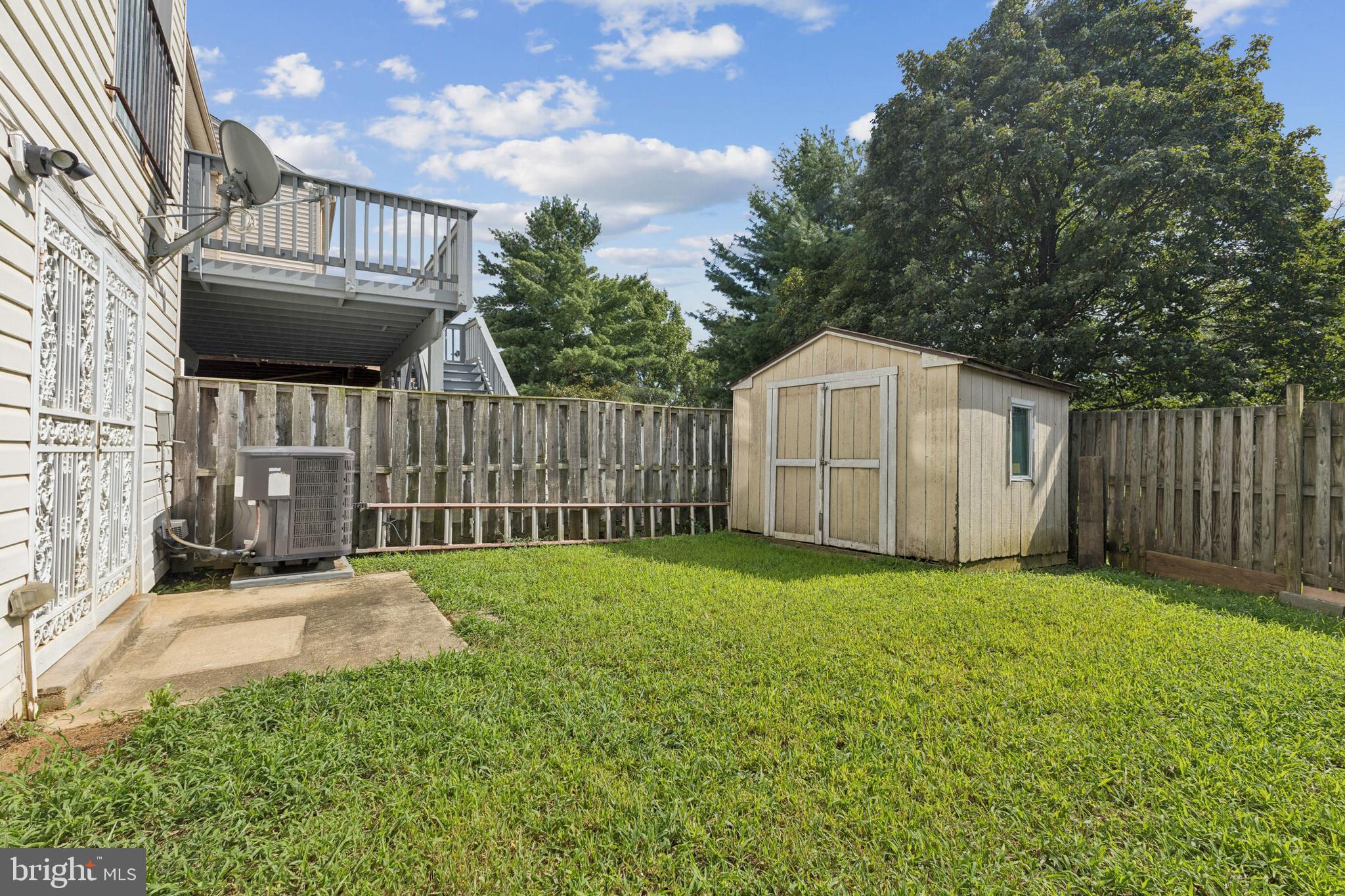 REGENCY TOWNS - Residential Lease