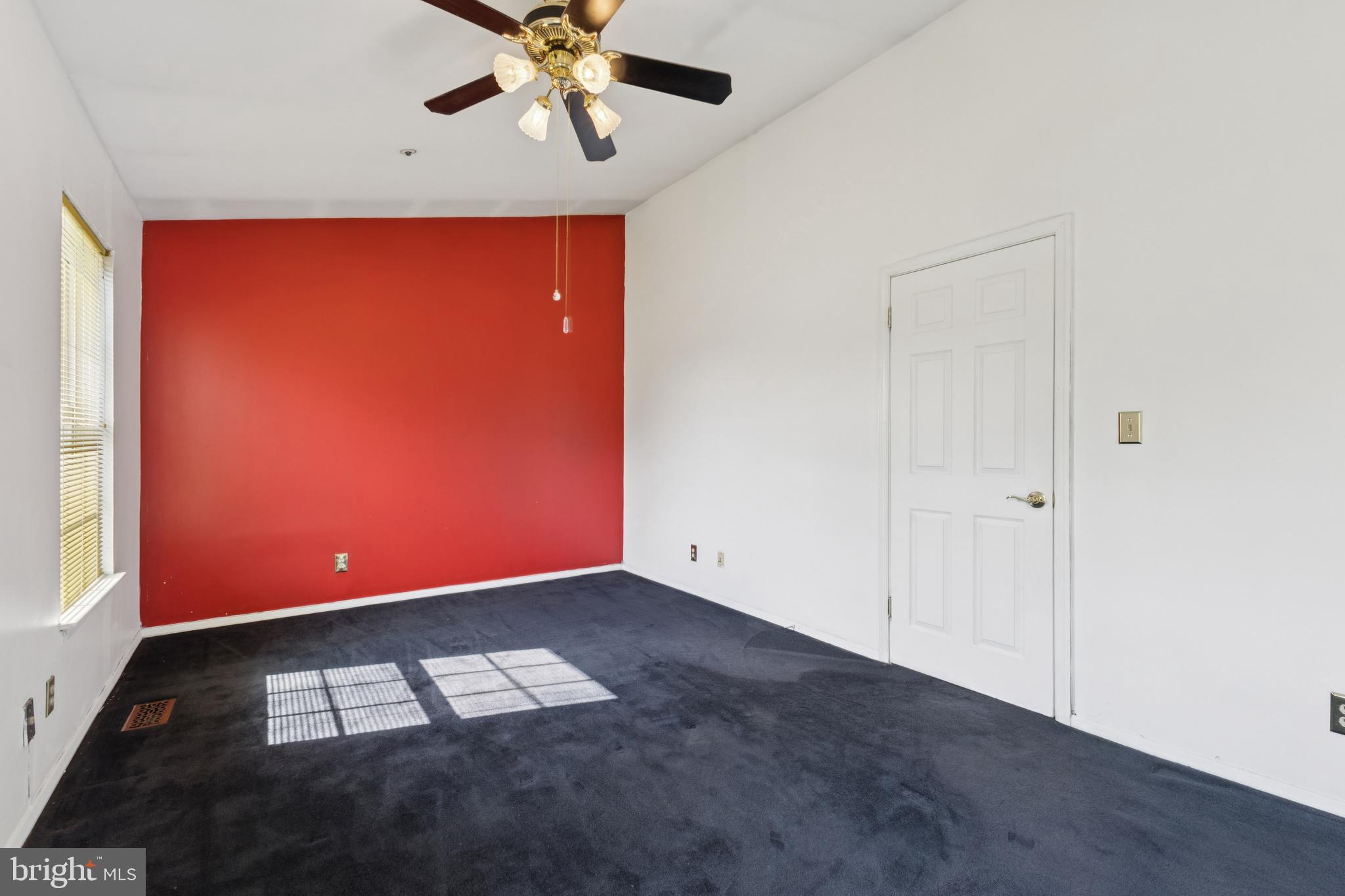 REGENCY TOWNS - Residential Lease