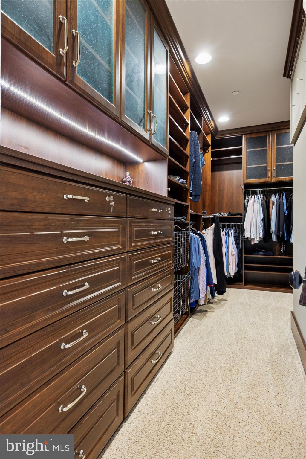 BRICK HOUSE FARM - Residential