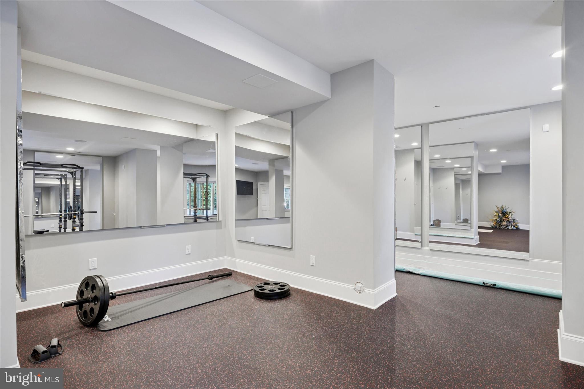 BRICK HOUSE FARM - Residential