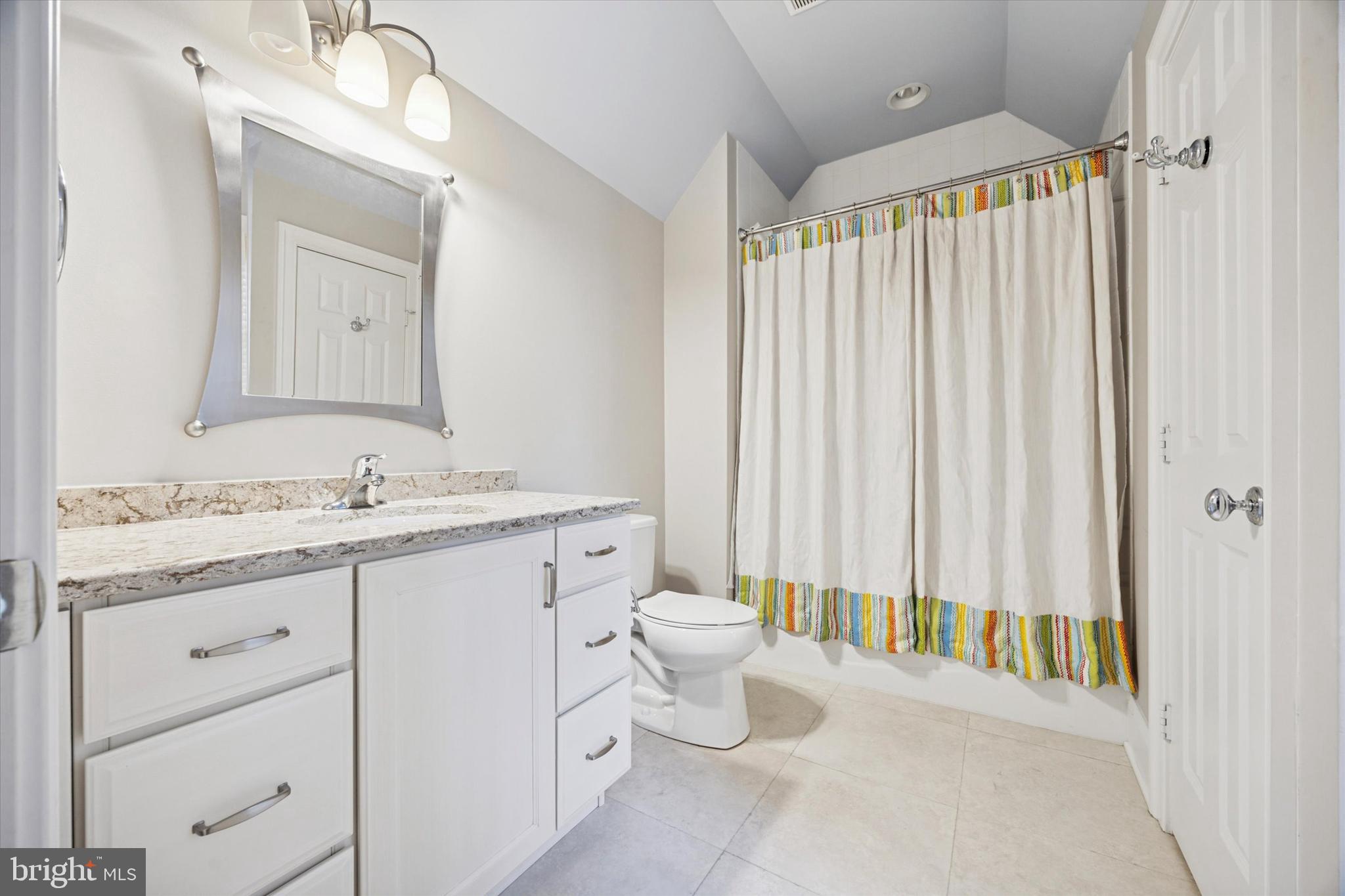 BRICK HOUSE FARM - Residential