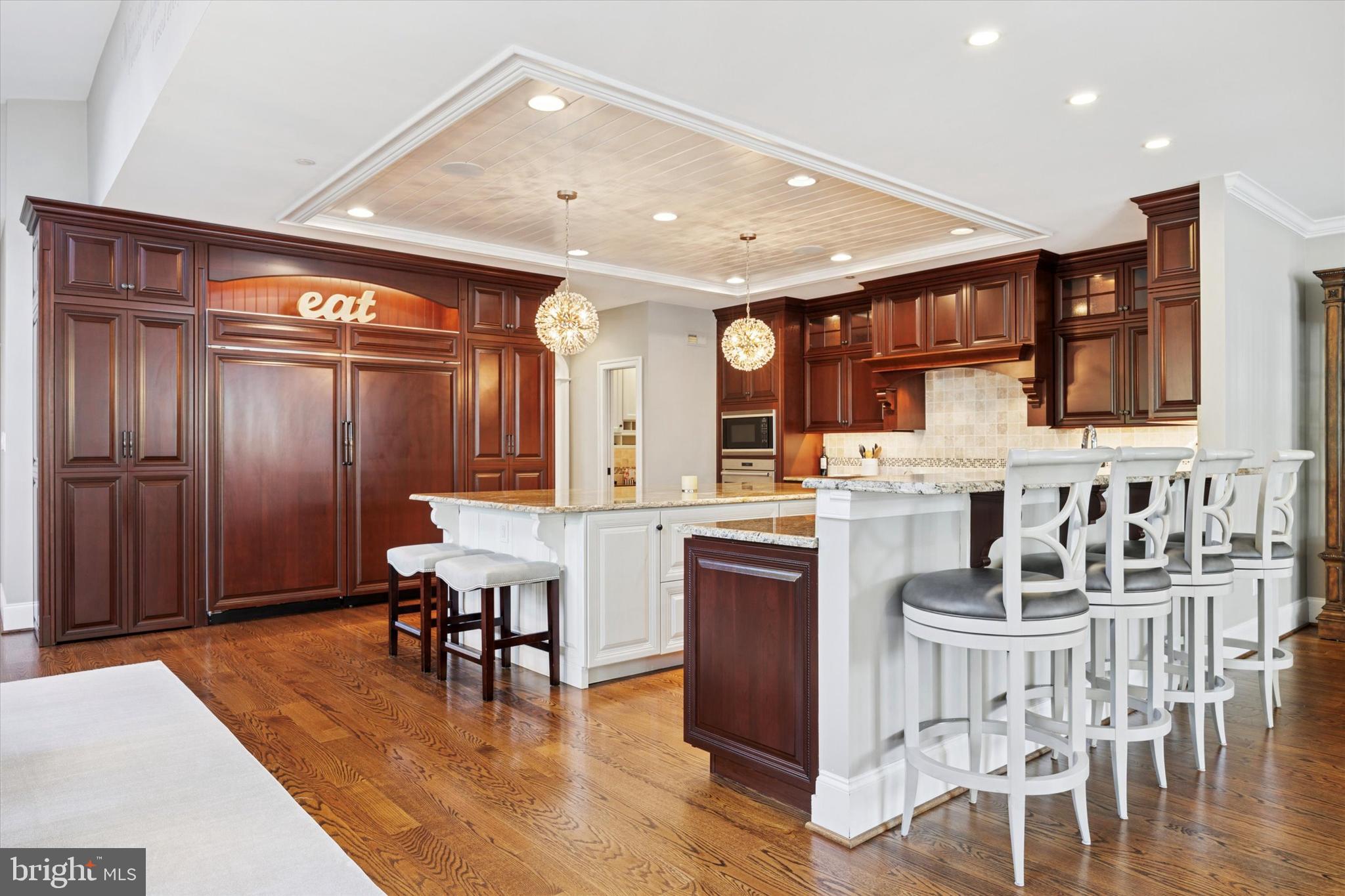 BRICK HOUSE FARM - Residential