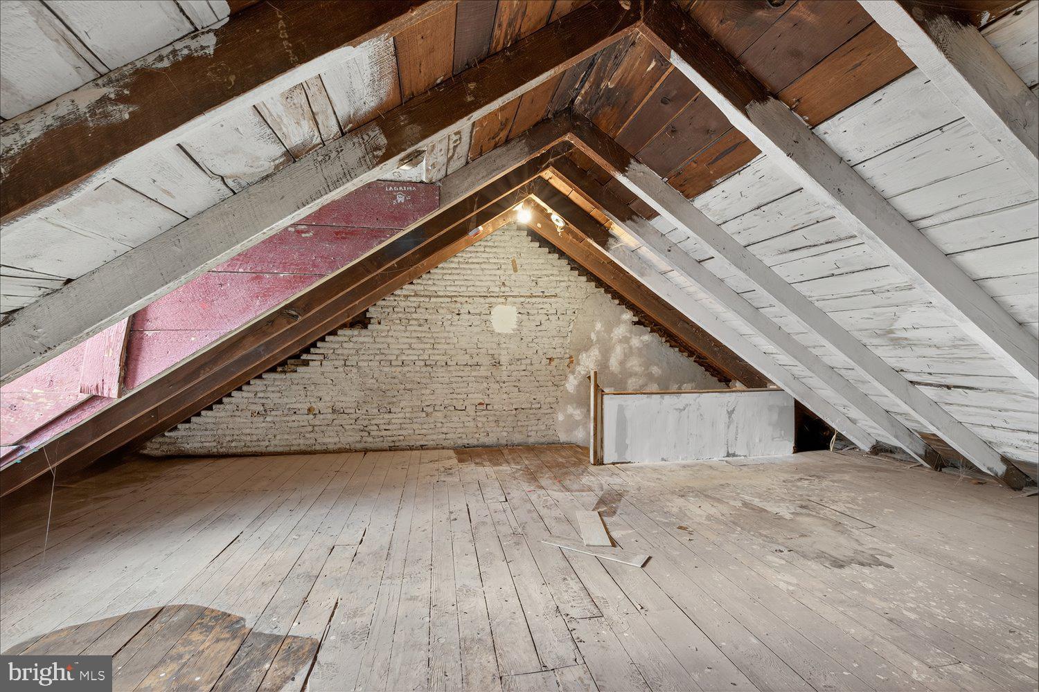 LANCASTER EAST END - Residential