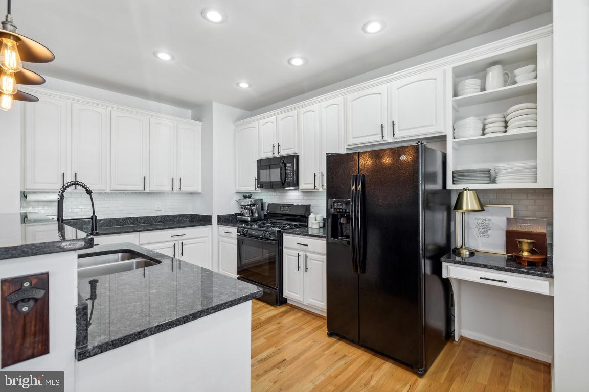 POTOMAC STATION - Residential