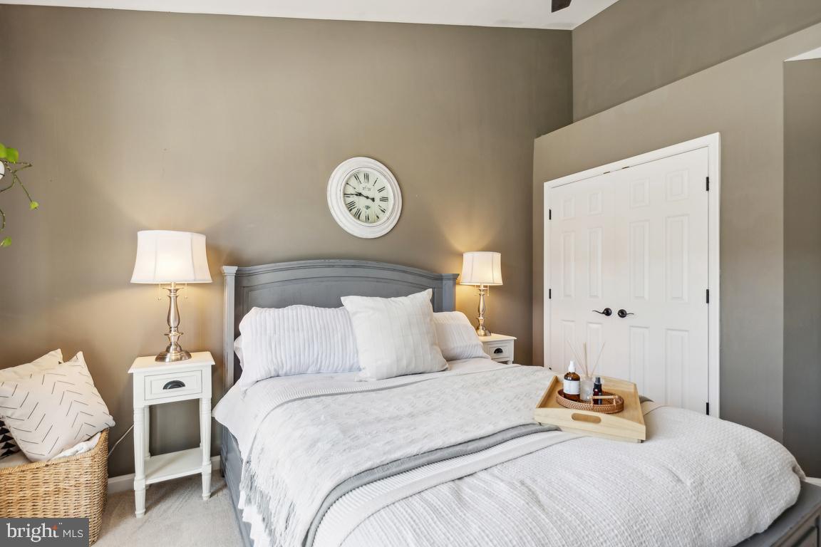 POTOMAC STATION - Residential