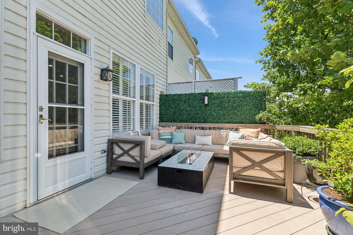 POTOMAC STATION - Residential