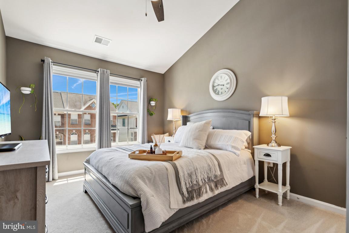 POTOMAC STATION - Residential