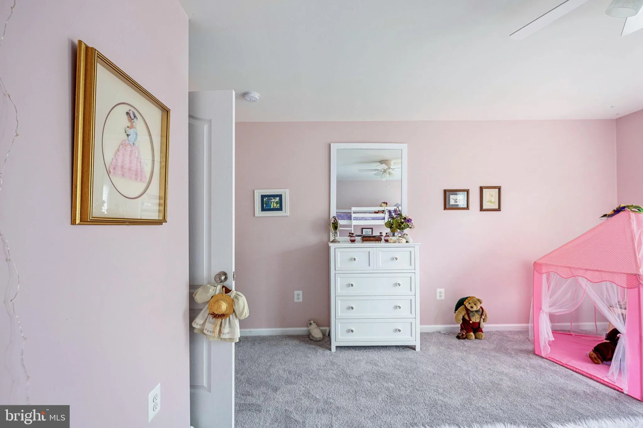 Fredericksburg, Virginia 22406, United States, 4 Bedrooms Bedrooms, ,4 BathroomsBathrooms,Residential,Active,222593