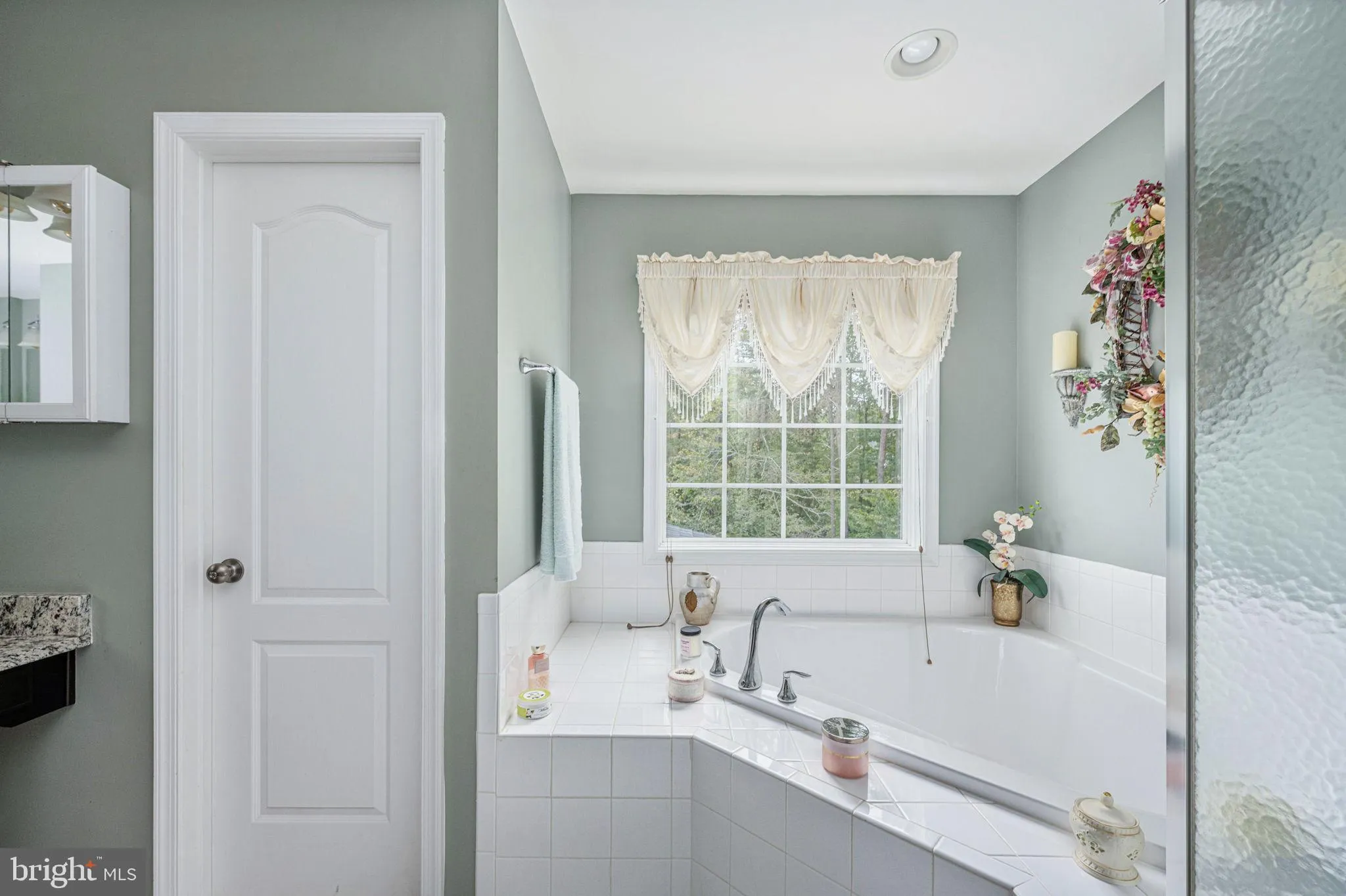 Fredericksburg, Virginia 22406, United States, 4 Bedrooms Bedrooms, ,4 BathroomsBathrooms,Residential,Active,222593