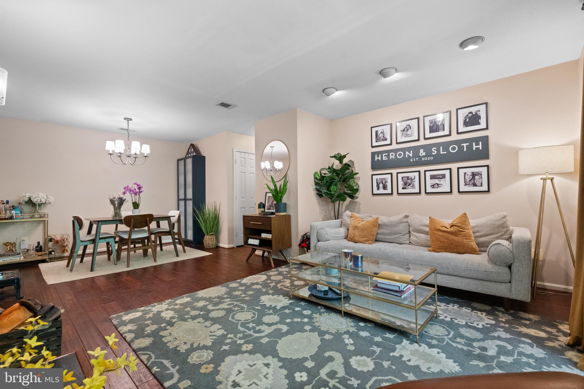 LEE OAKS - Residential