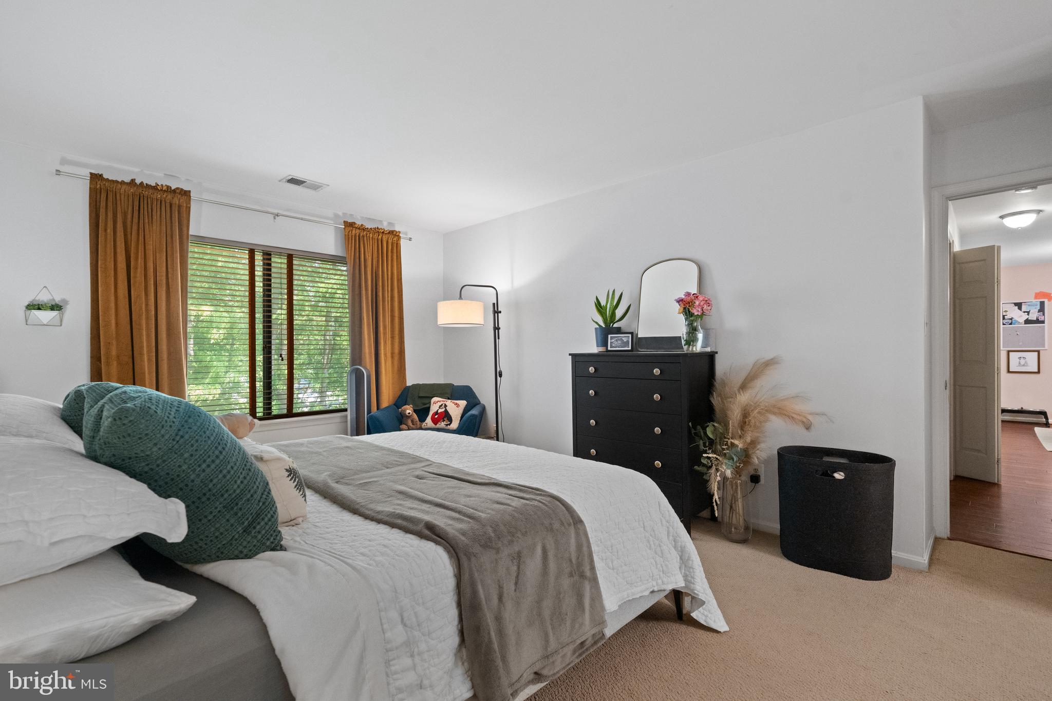 LEE OAKS - Residential