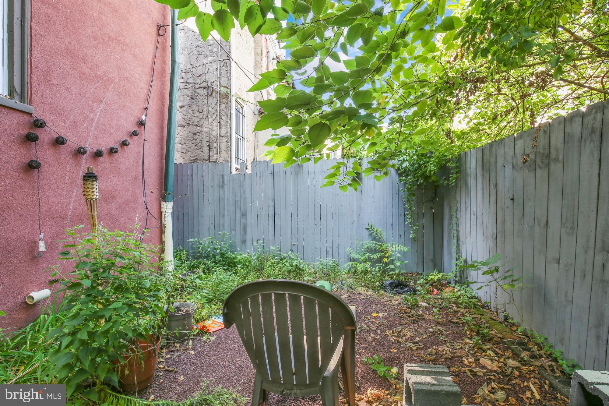 UNIVERSITY CITY - Residential Lease