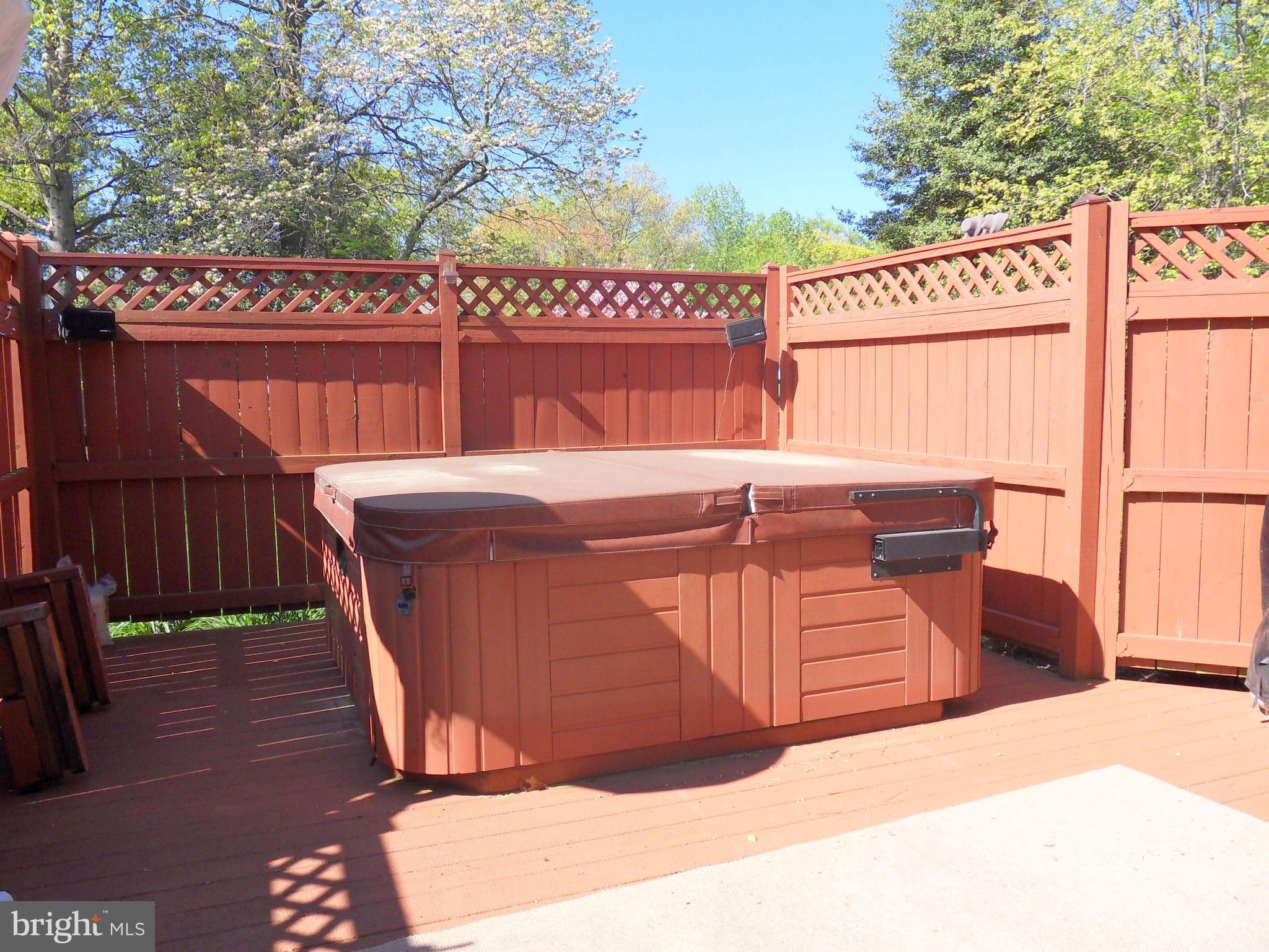 MEADOWLAND SUB - Residential