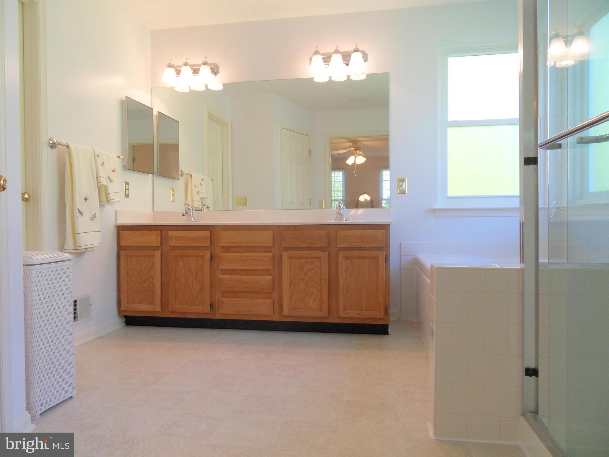 MEADOWLAND SUB - Residential