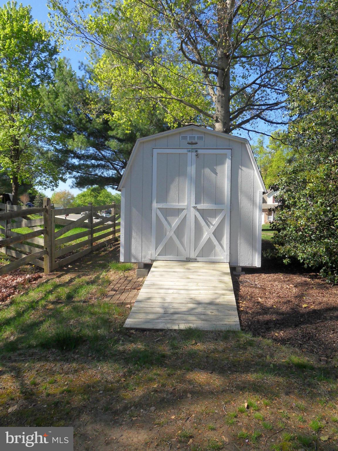 MEADOWLAND SUB - Residential