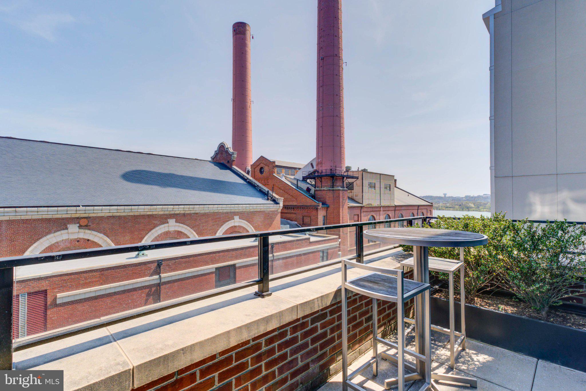 1300 4TH STREET SE 414