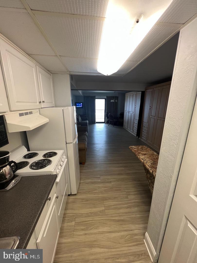 107 N ATLANTIC AVE 108 (WEEK 33)