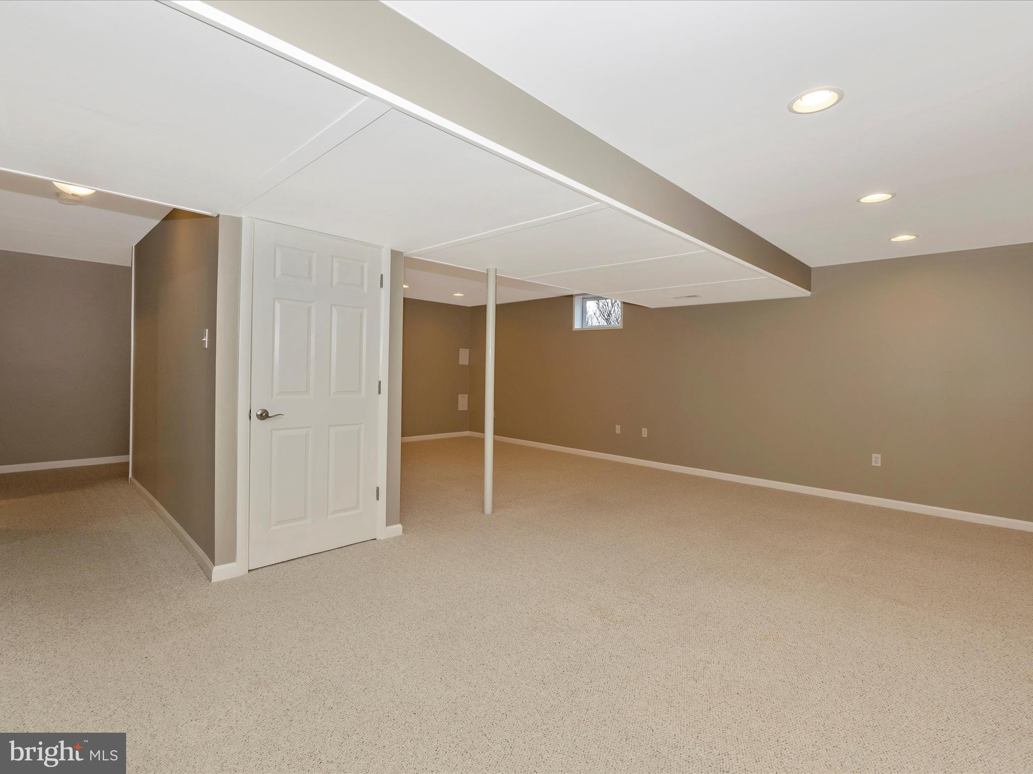 CREEKSIDE PARK - Residential