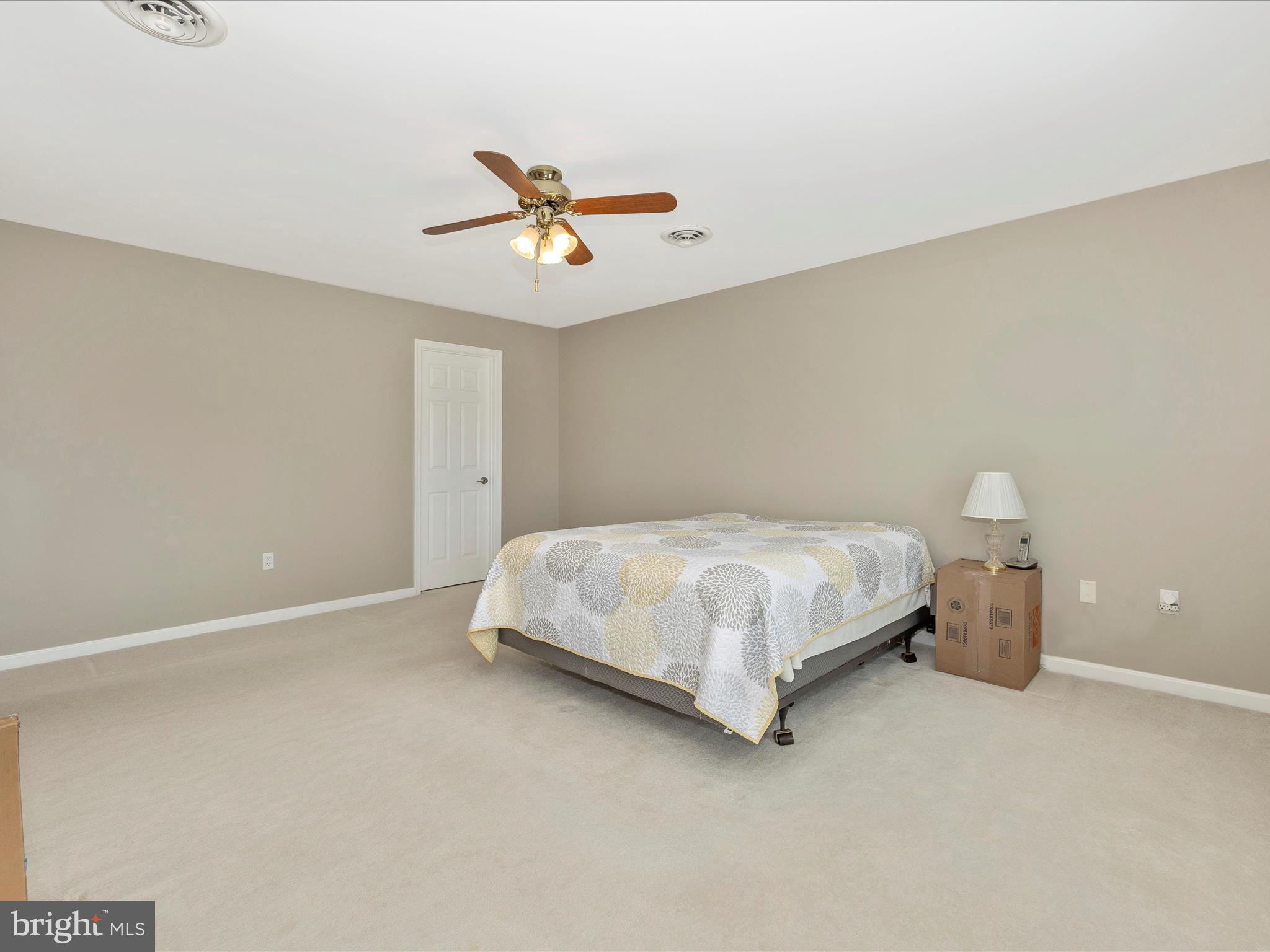 CREEKSIDE PARK - Residential