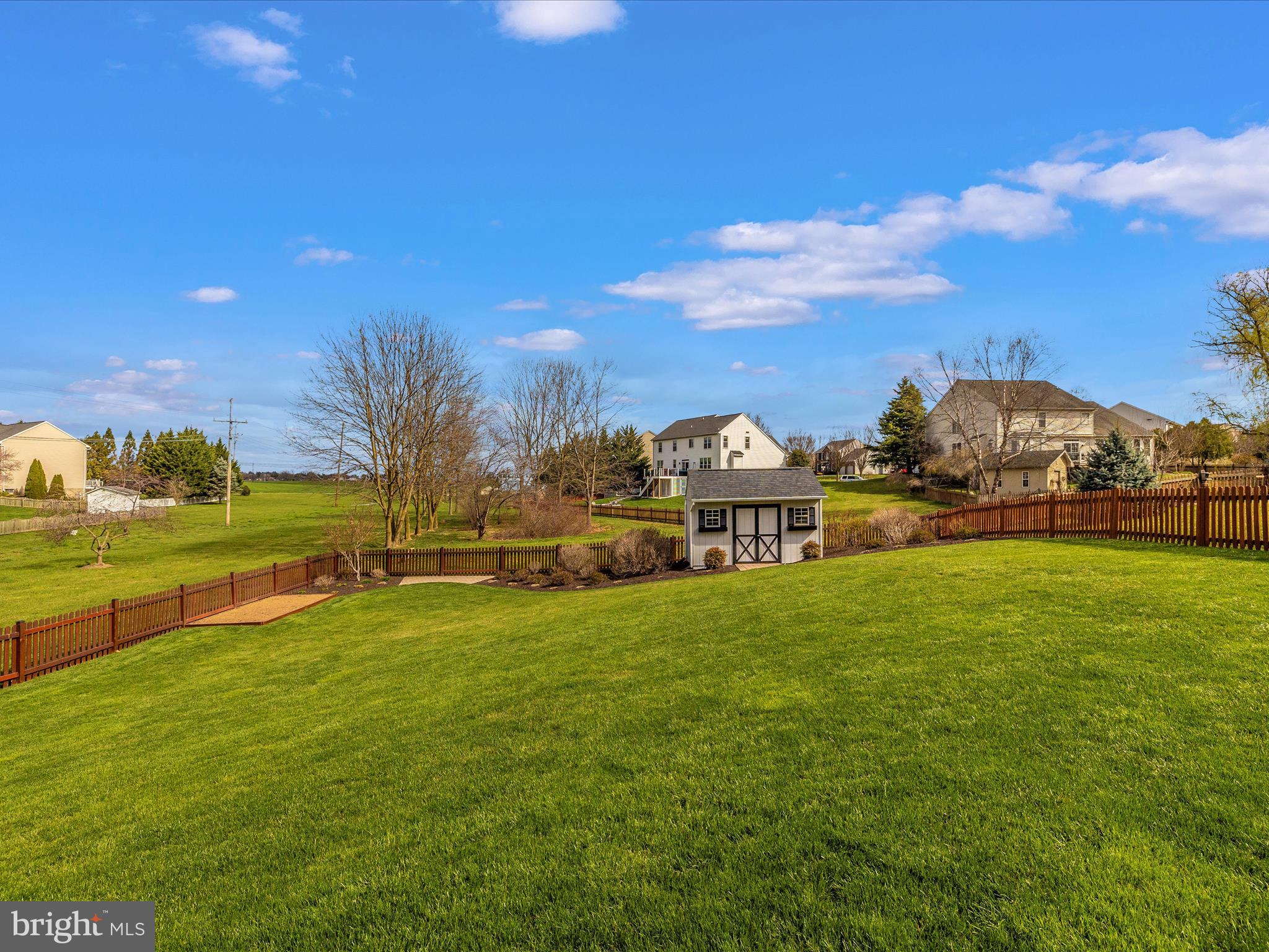 CREEKSIDE PARK - Residential