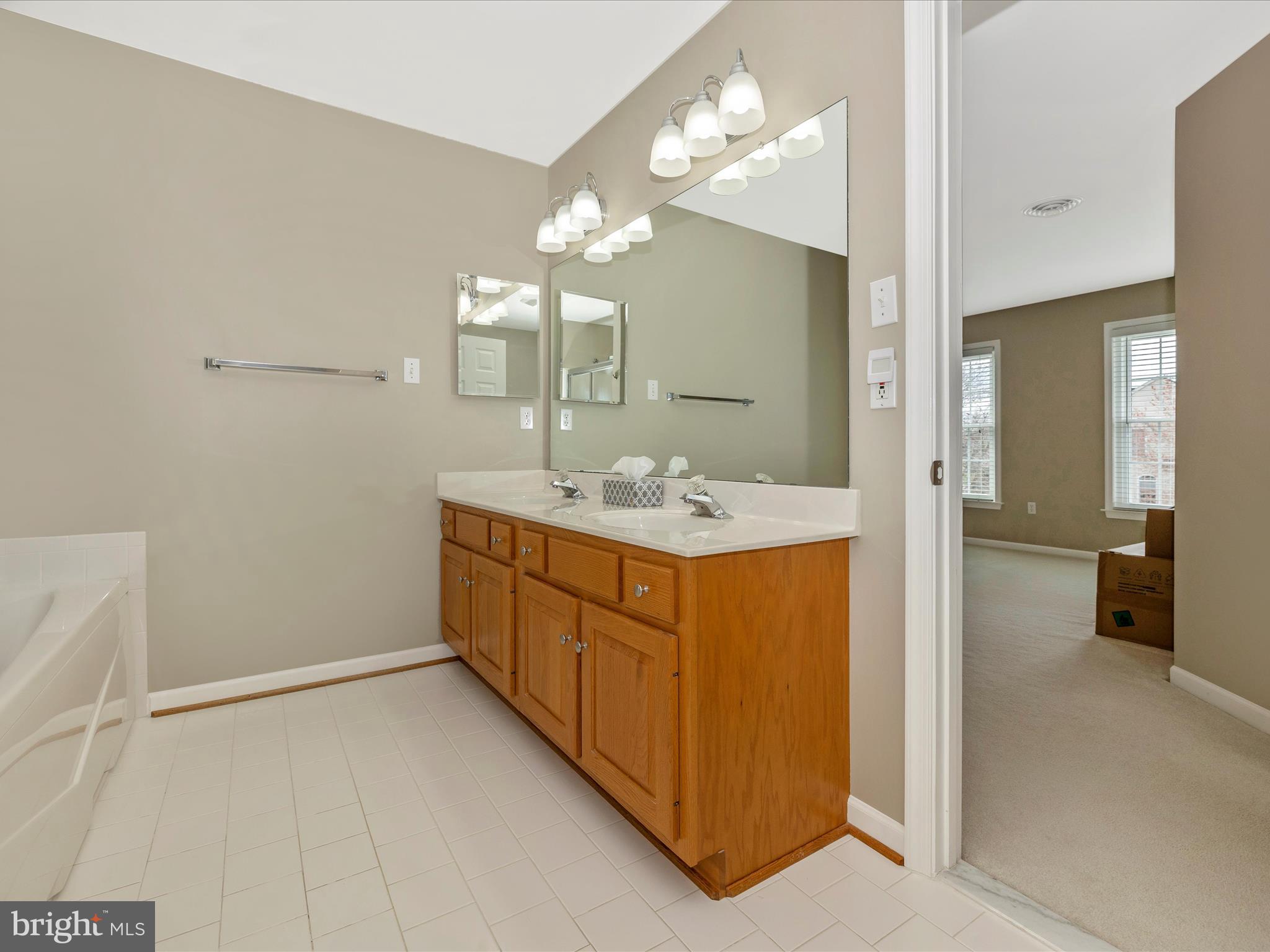 CREEKSIDE PARK - Residential