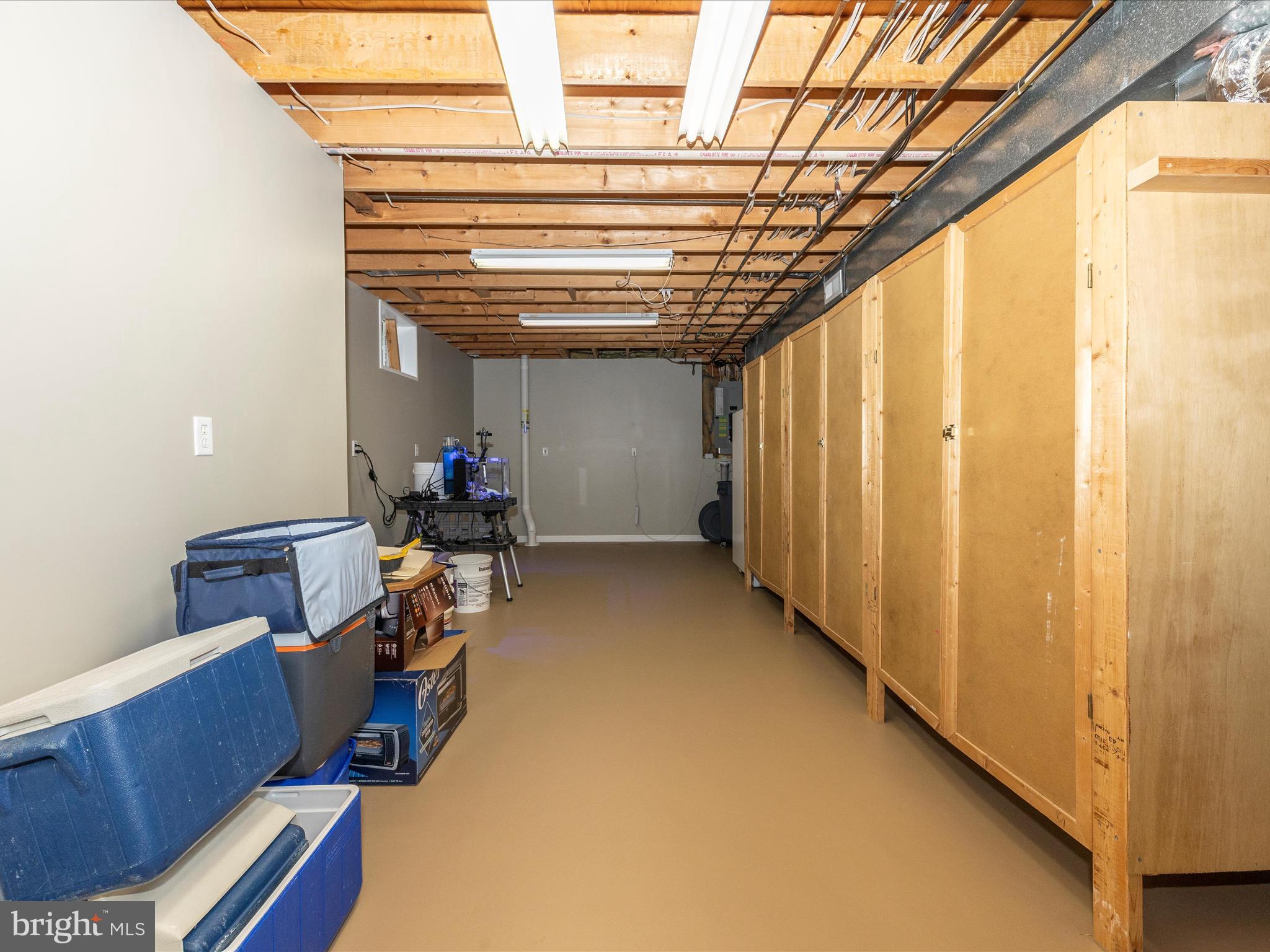 CREEKSIDE PARK - Residential