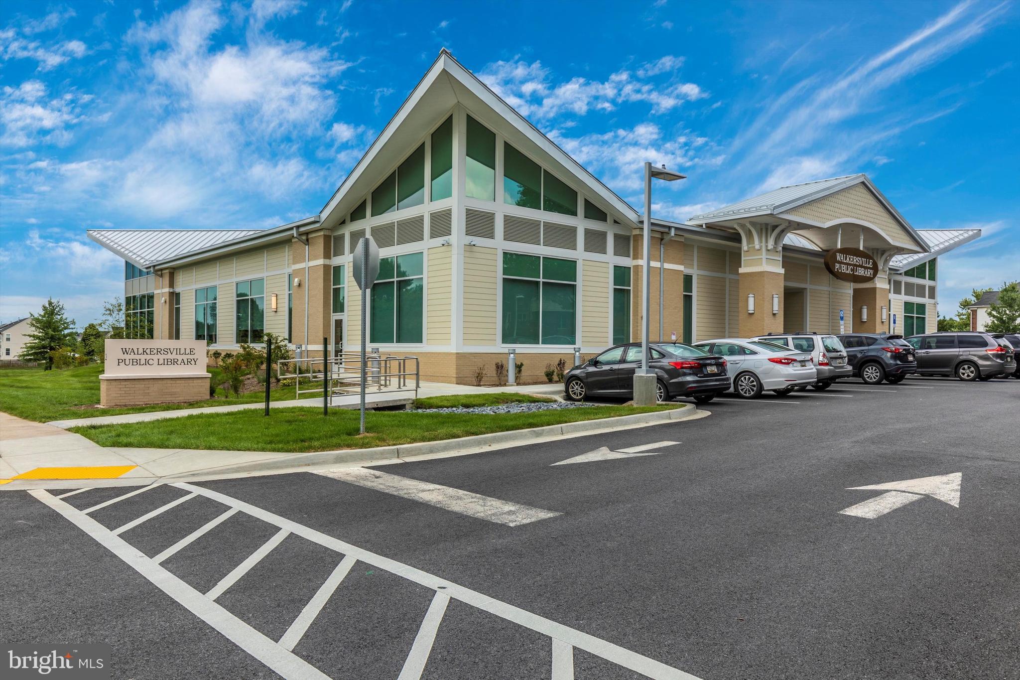 CREEKSIDE PARK - Residential