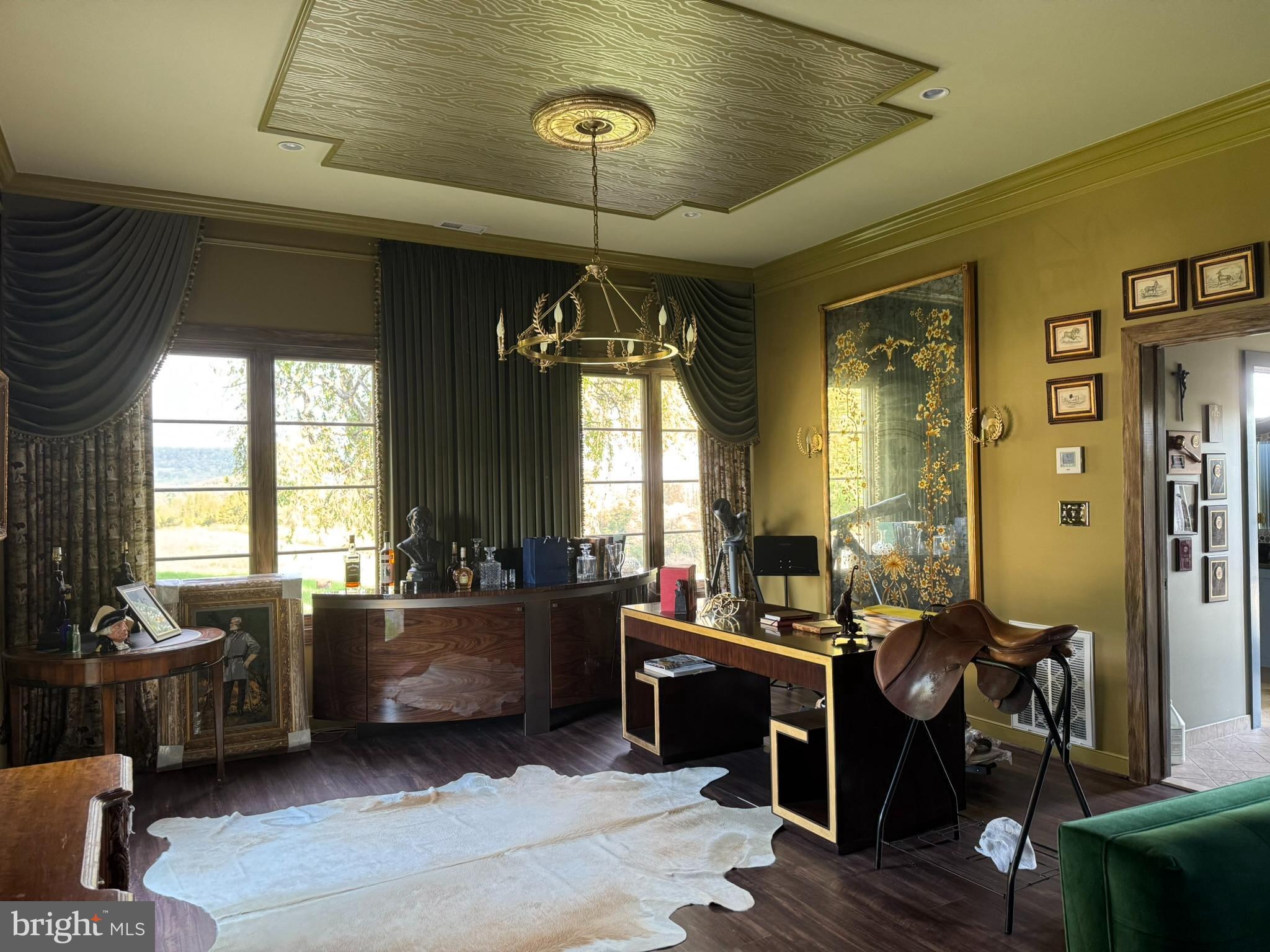 COMUS SUGARLOAF - Farm