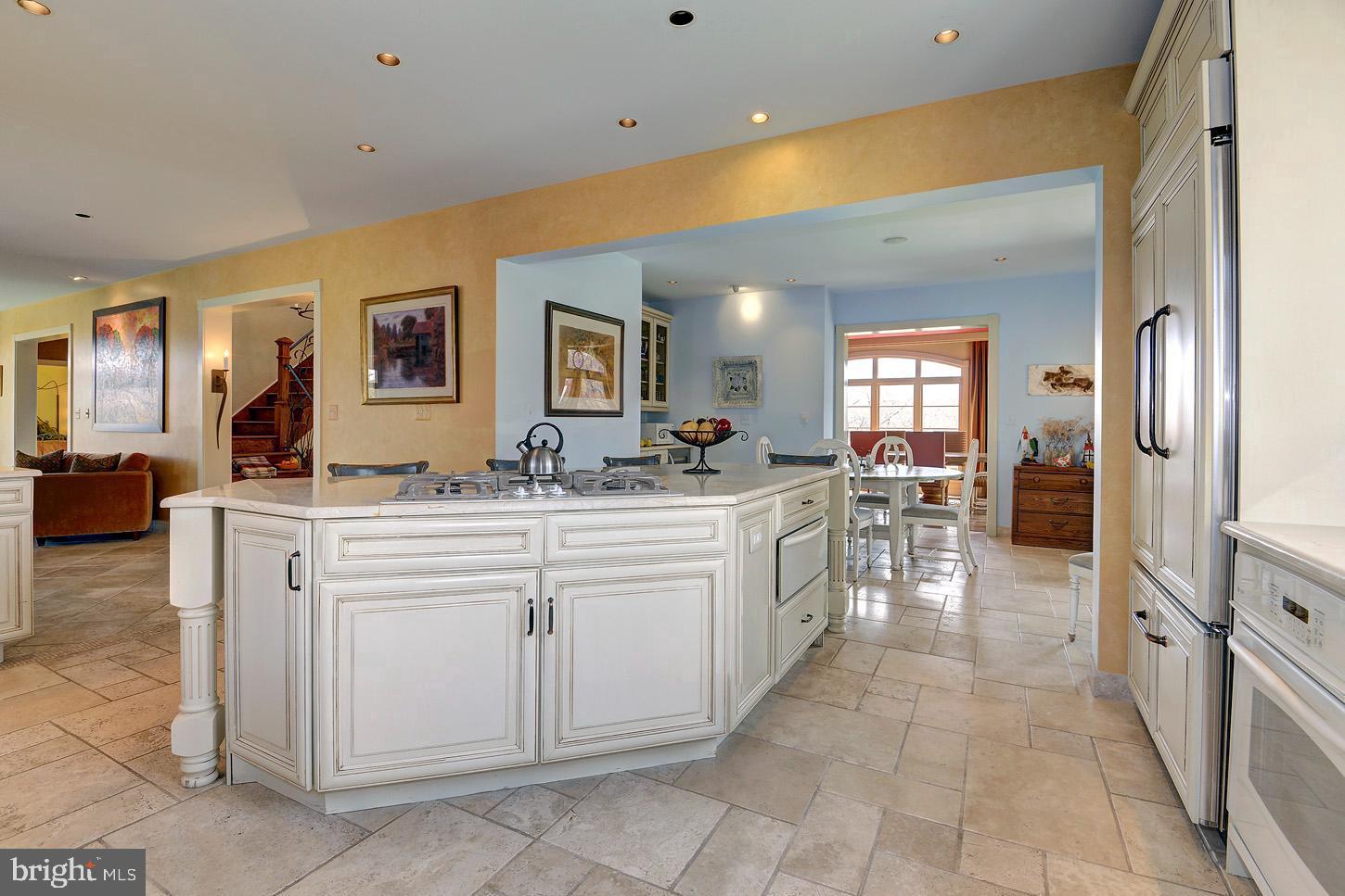 COMUS SUGARLOAF - Farm