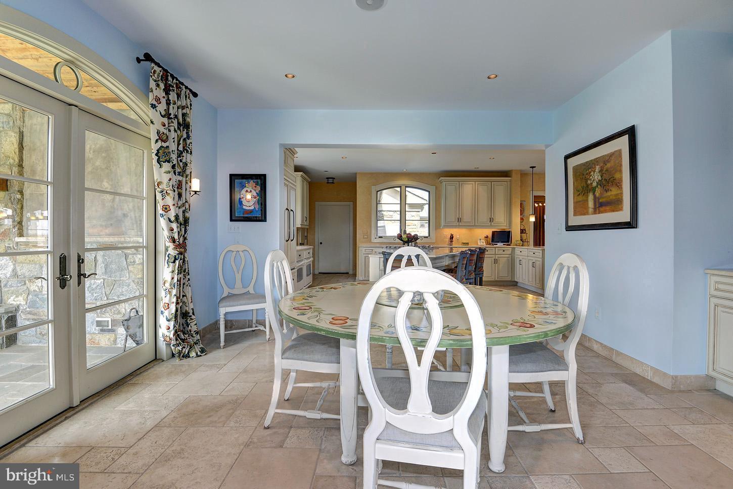 COMUS SUGARLOAF - Farm