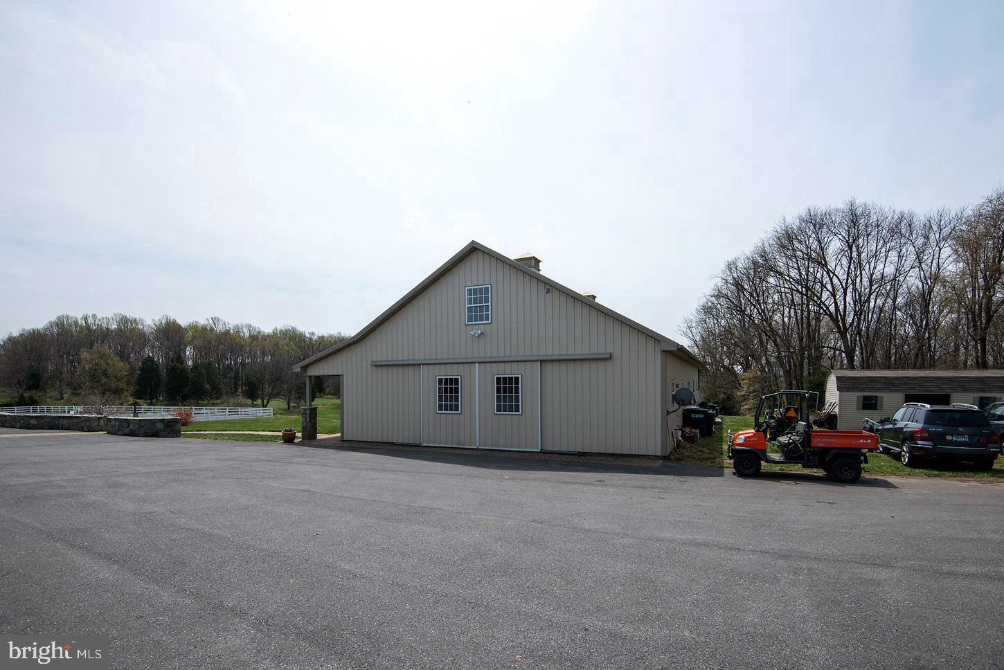 COMUS SUGARLOAF - Farm