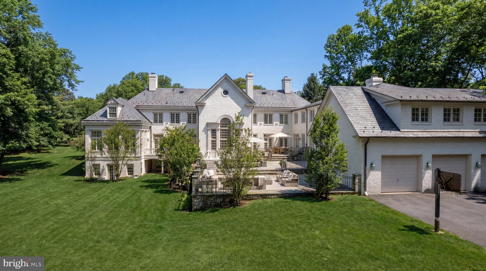 POTOMAC OUTSIDE - Residential