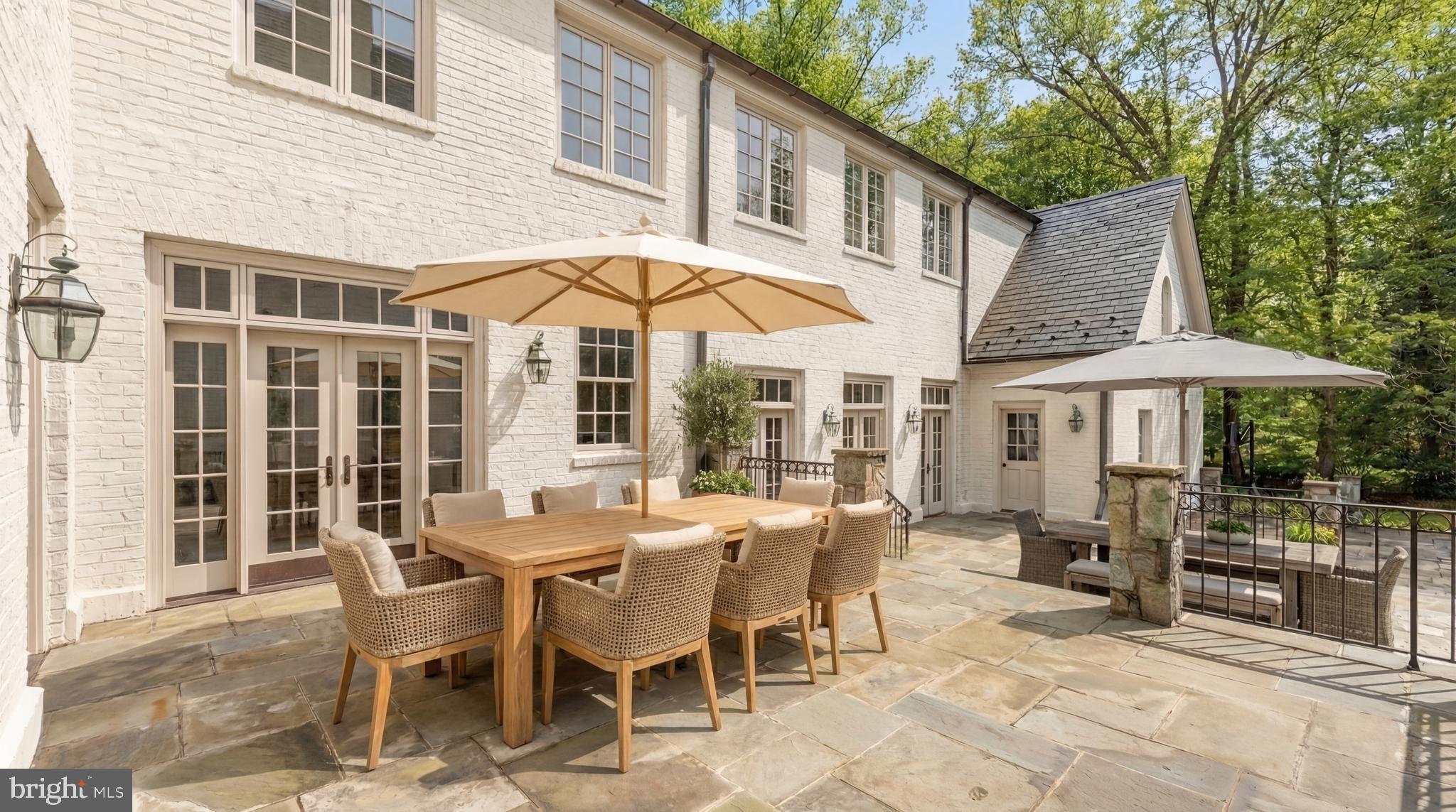 POTOMAC OUTSIDE - Residential