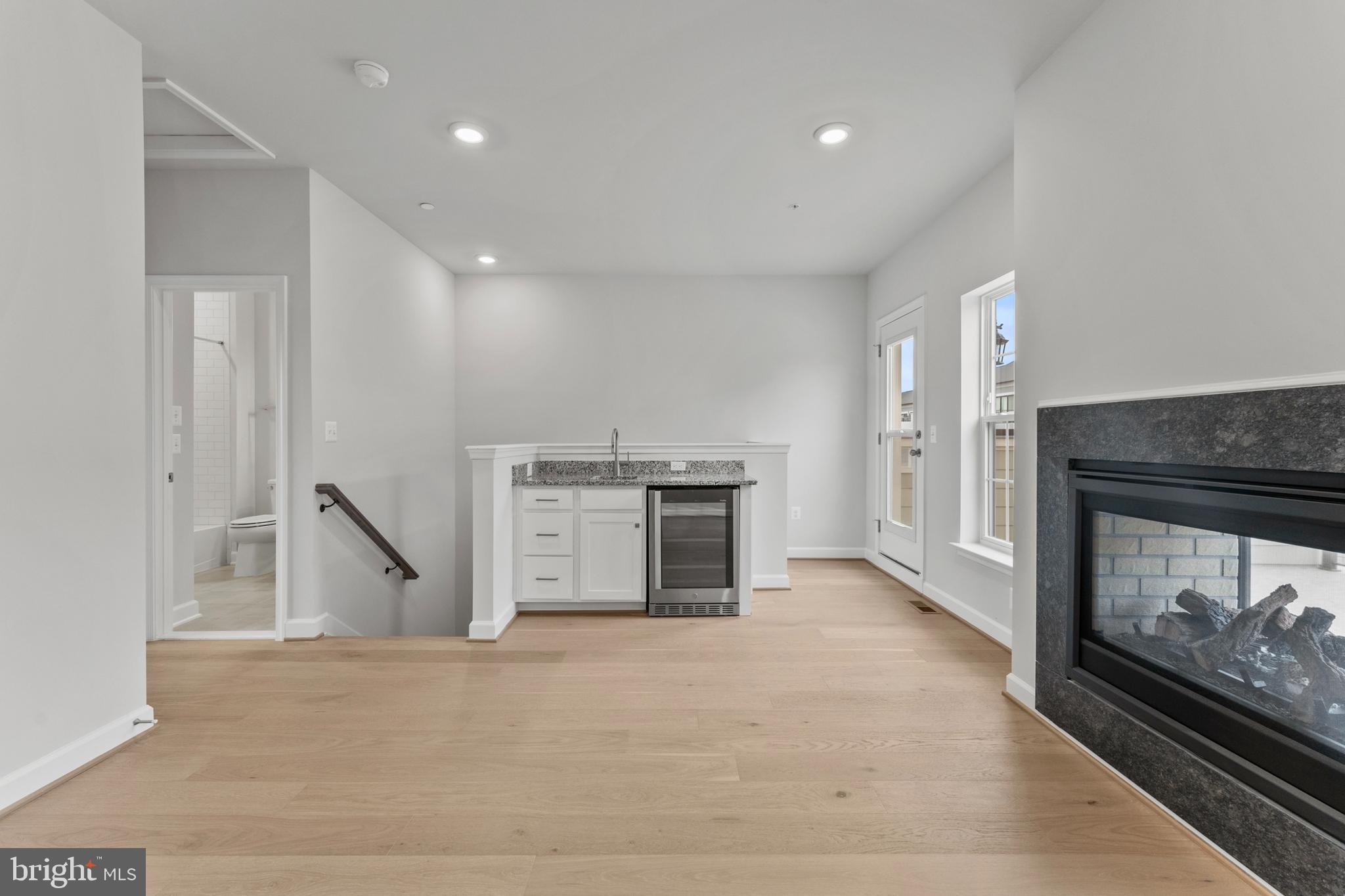 POTOMAC OVERLOOK - Residential