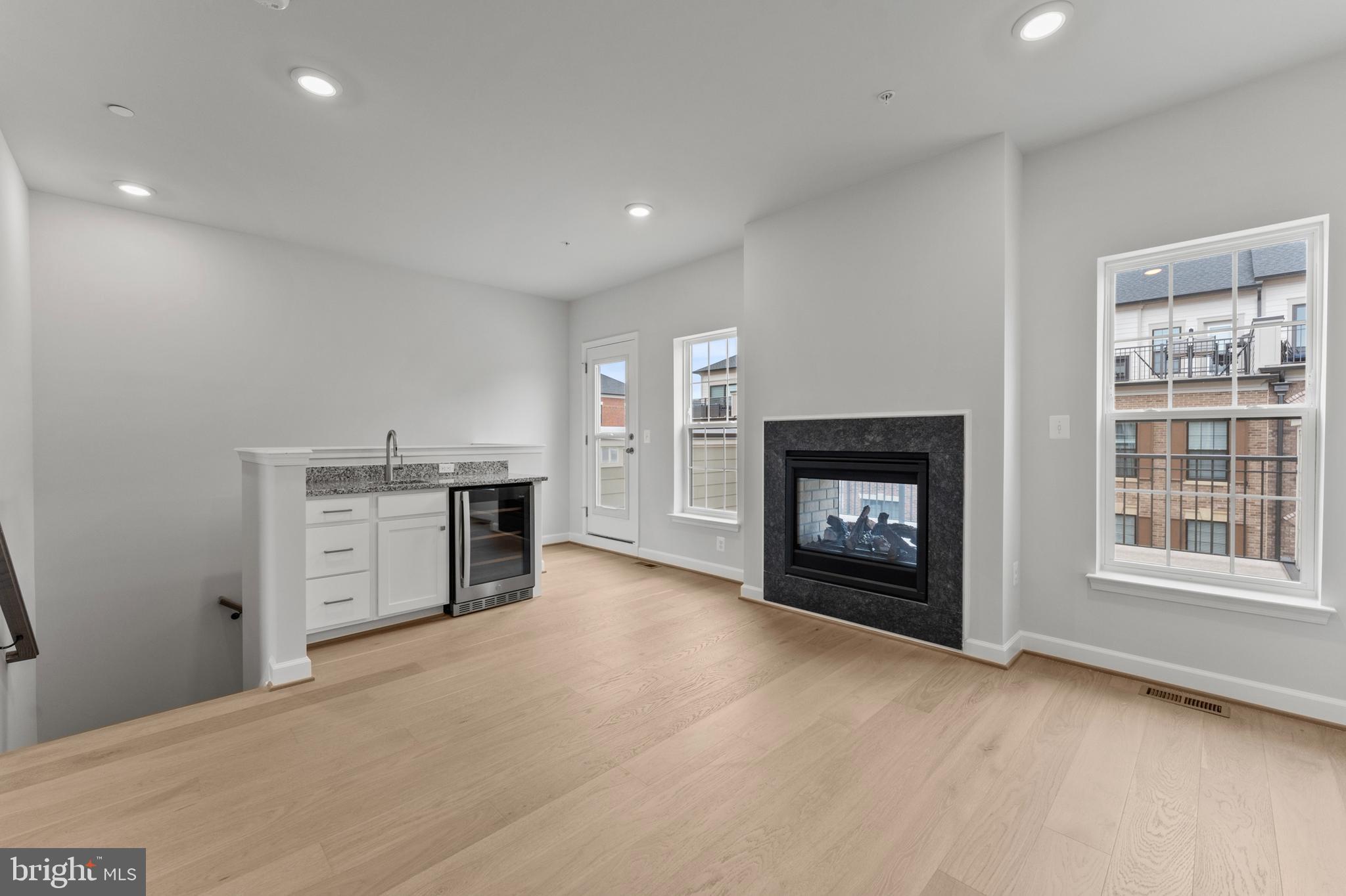 POTOMAC OVERLOOK - Residential